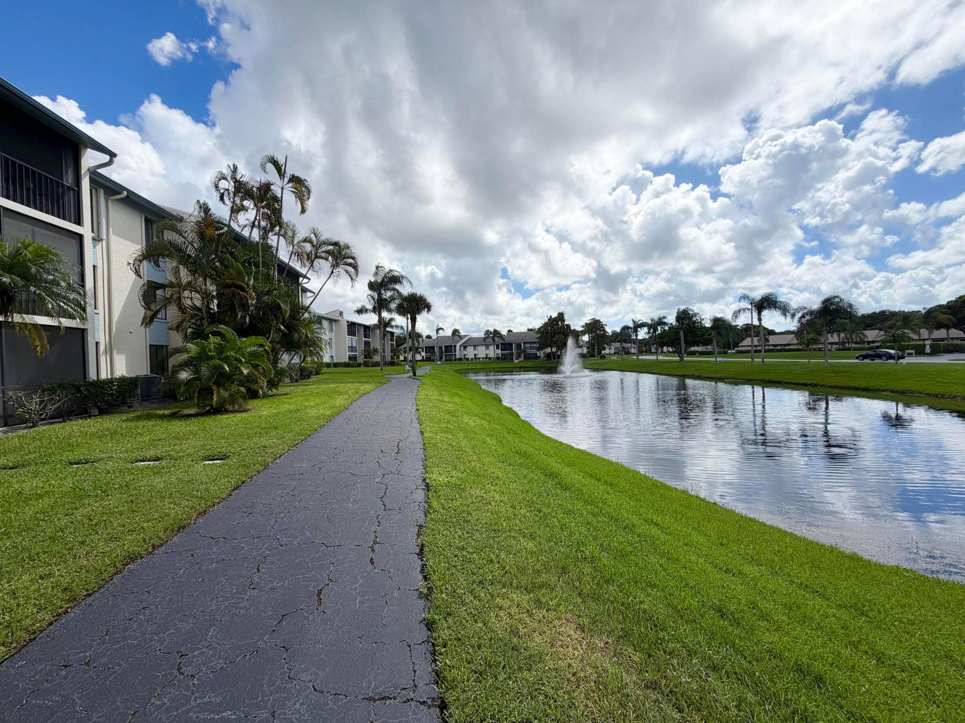 1112 GREEN PINE Boulevard, #F1, West Palm Beach, FL 33409 gp4