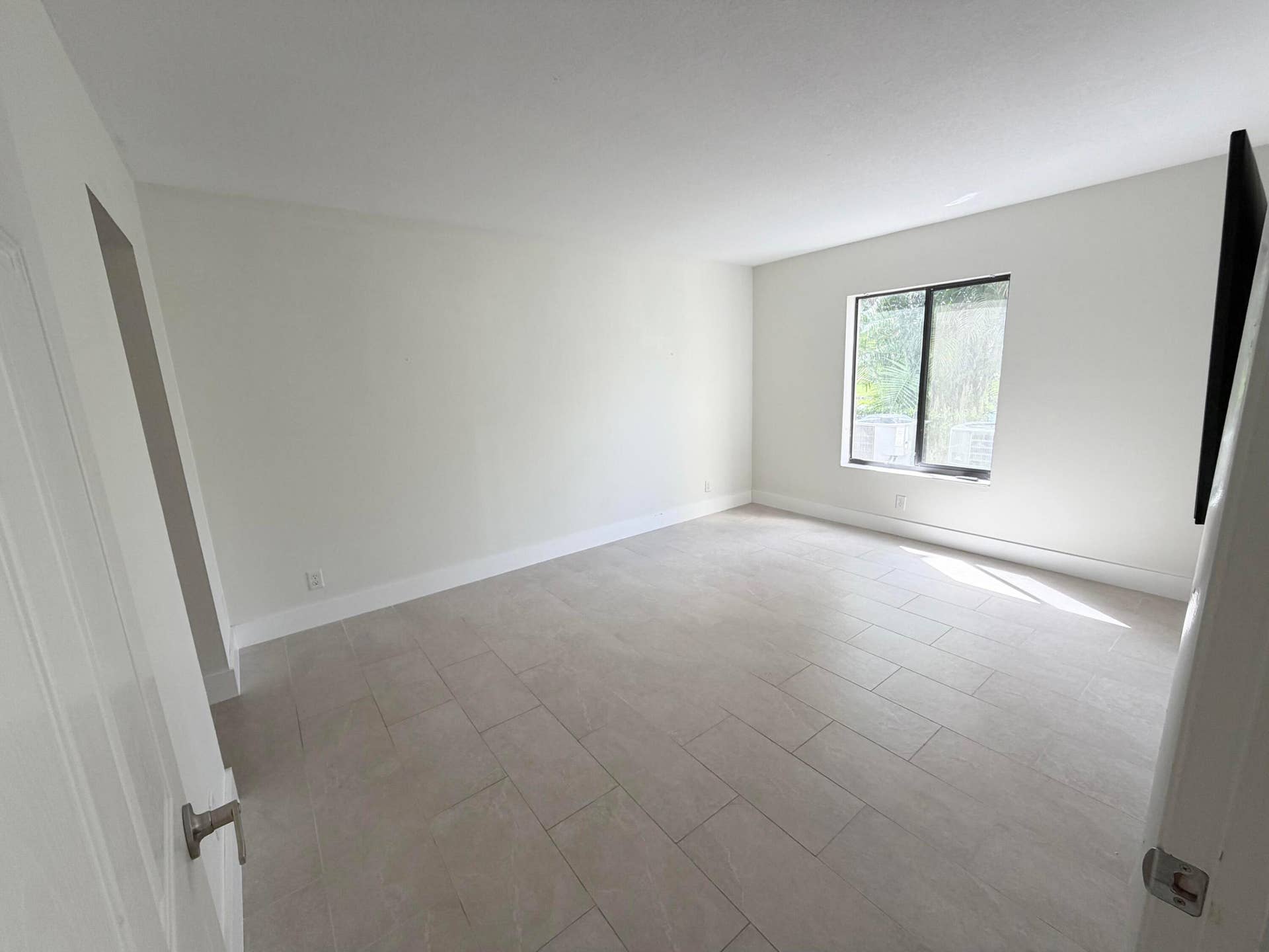 1112 GREEN PINE Boulevard, #F1, West Palm Beach, FL 33409 gp14