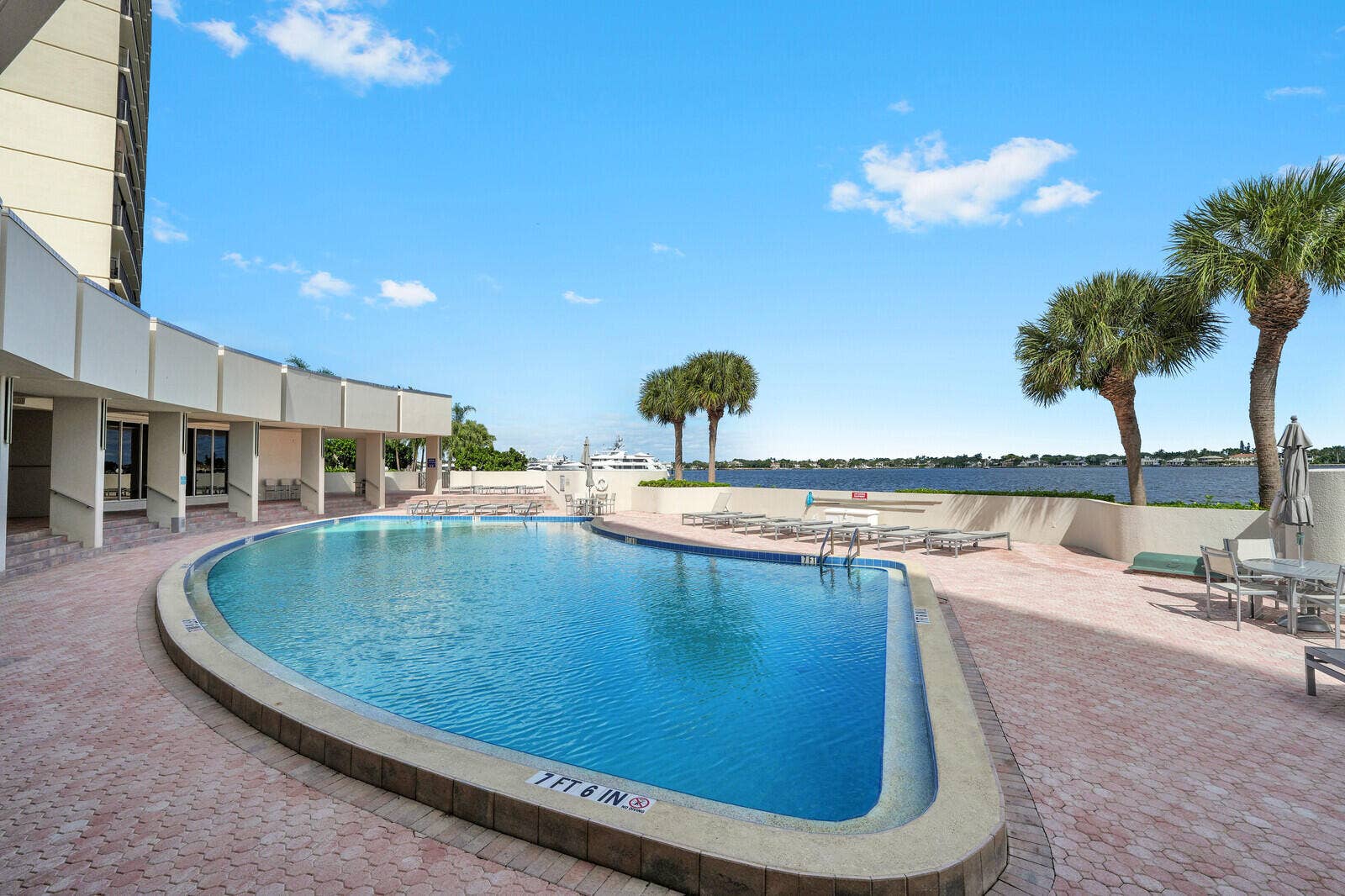 130 Lakeshore Drive, #821, North Palm Beach, FL 33408 Community Pool