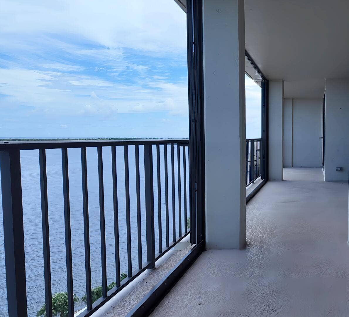 130 Lakeshore Drive, #821, North Palm Beach, FL 33408 Patio
