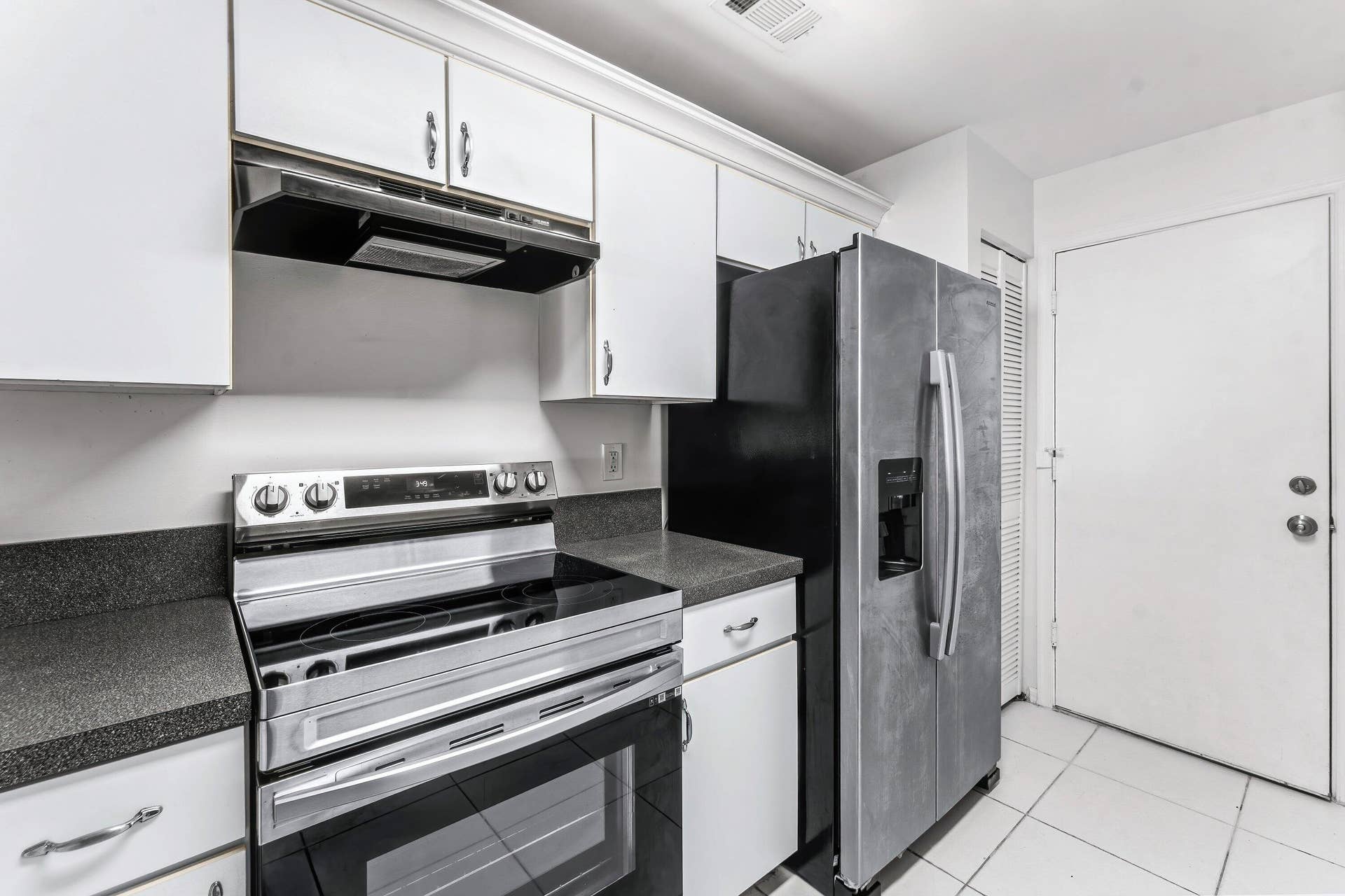 114 Wooden Mill Terrace, Jupiter, FL 33458 009-114WoodenMillTerrace-Jupiter-FL-3345