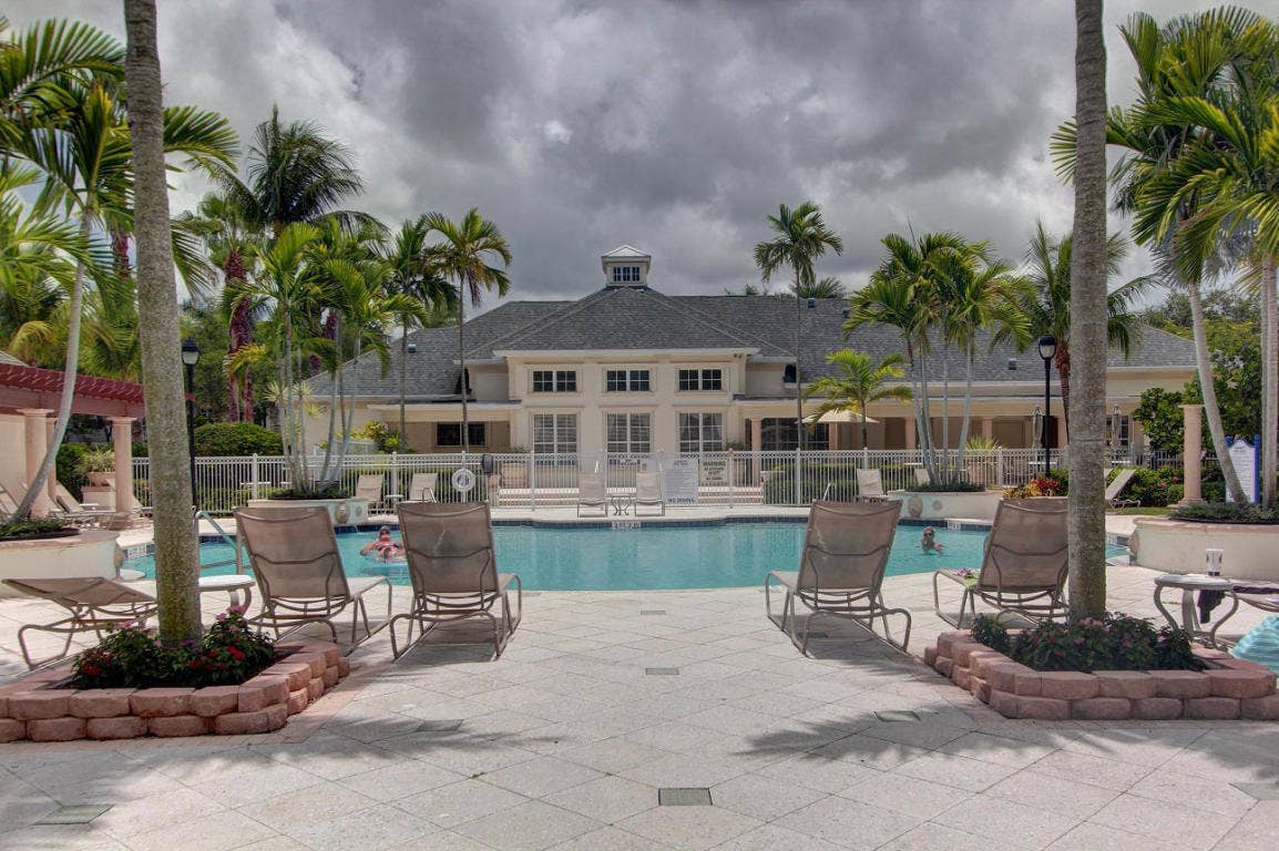 Pool Clubhouse