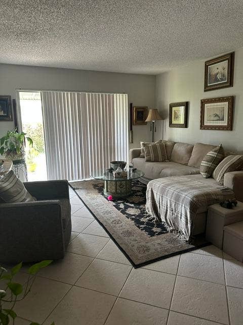 8875 WARWICK Drive, Boca Raton, FL 33433 IMG_9288
