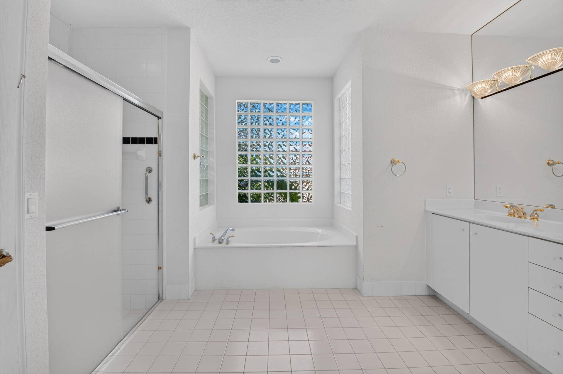 6802 Treves Way, Boynton Beach, FL 33437 Primary Bathroom