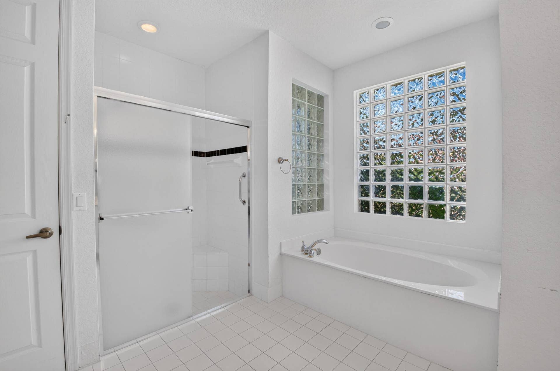 6802 Treves Way, Boynton Beach, FL 33437 Primary Bathroom