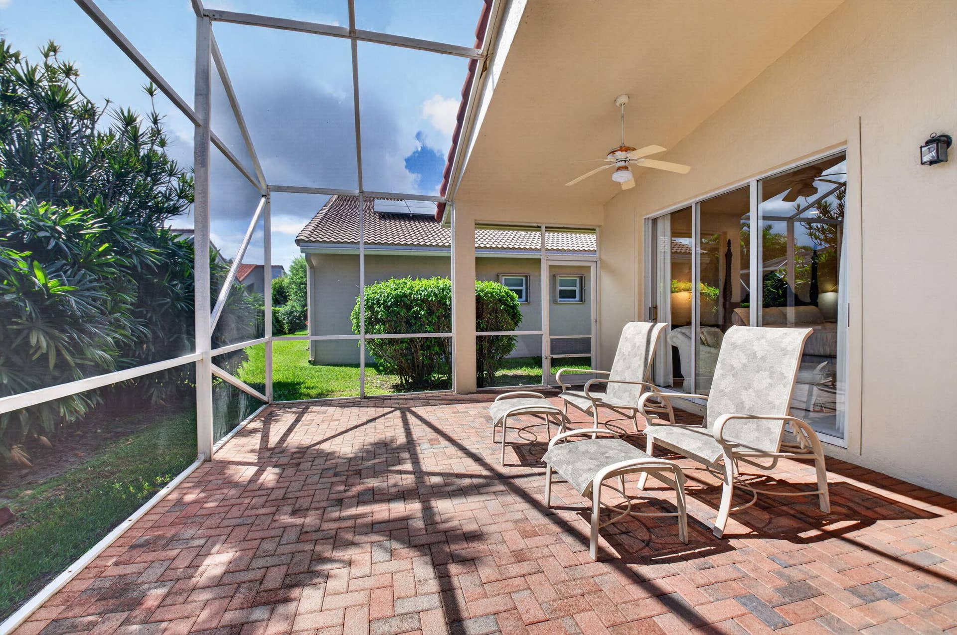 6802 Treves Way, Boynton Beach, FL 33437 Screened in Patio
