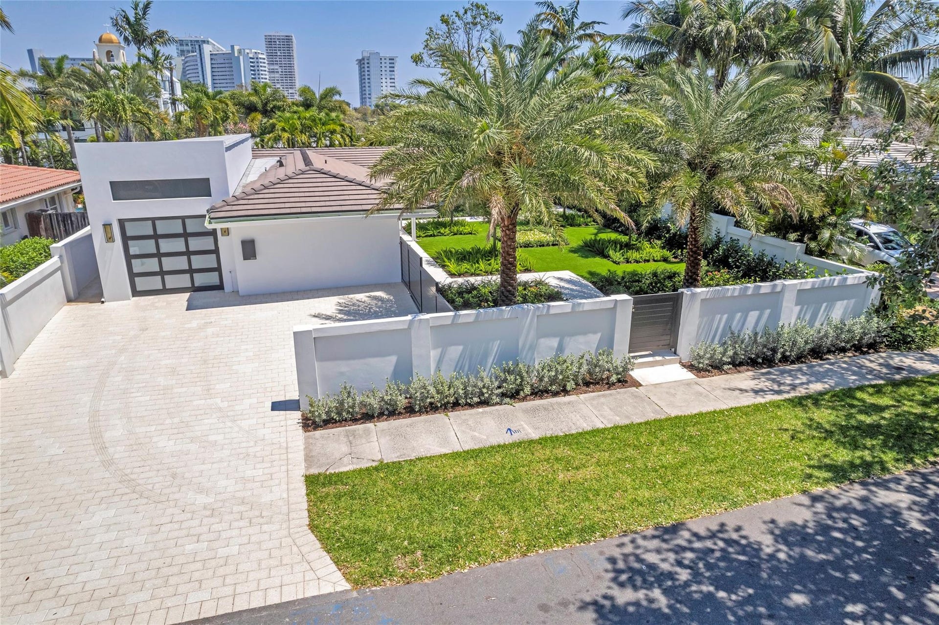 2008 Admirals Way, Fort Lauderdale, FL 33316 Photo 1