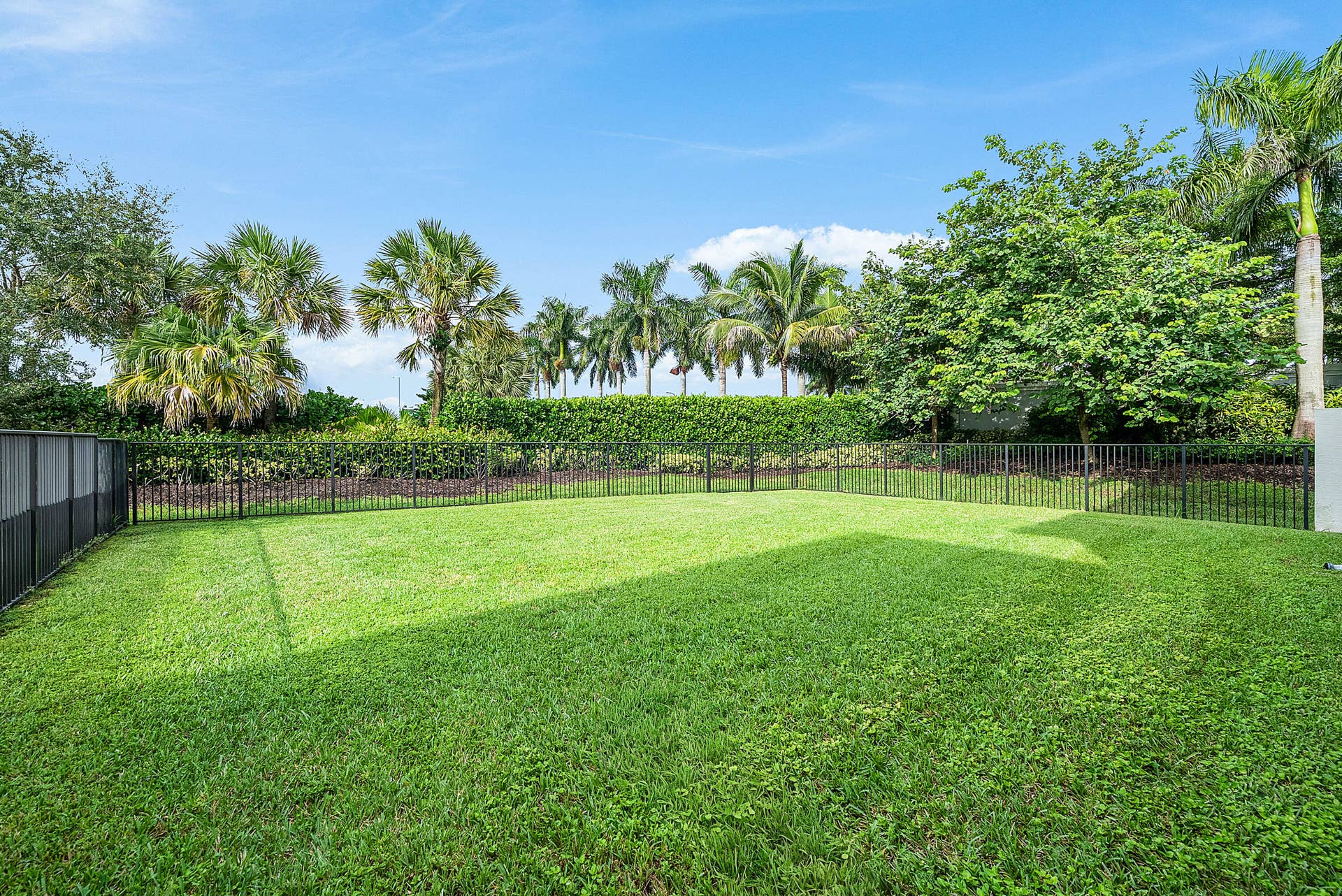 053-8985ChauvetWay-BocaRaton-FL-33496-FU