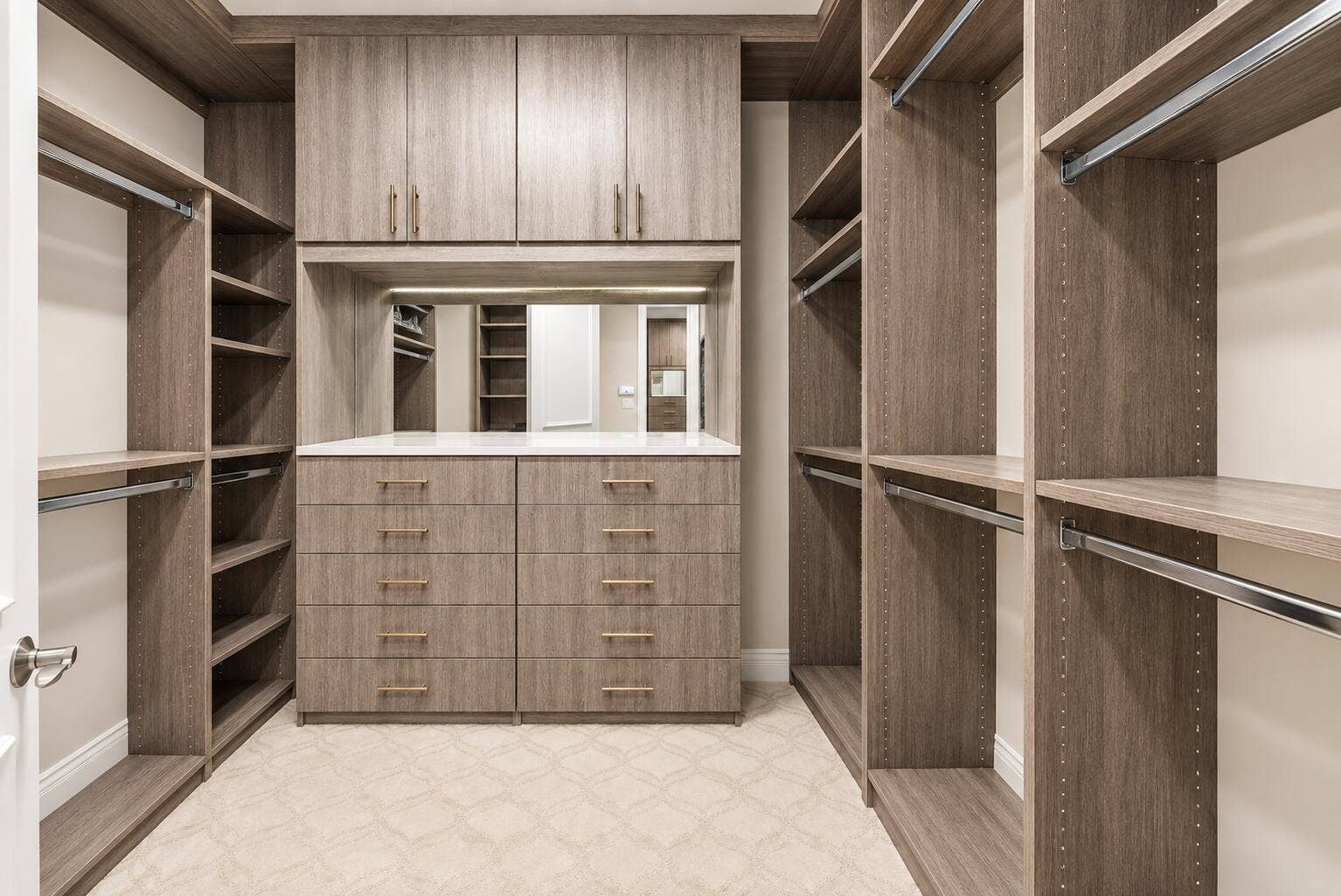 empty closet - 02