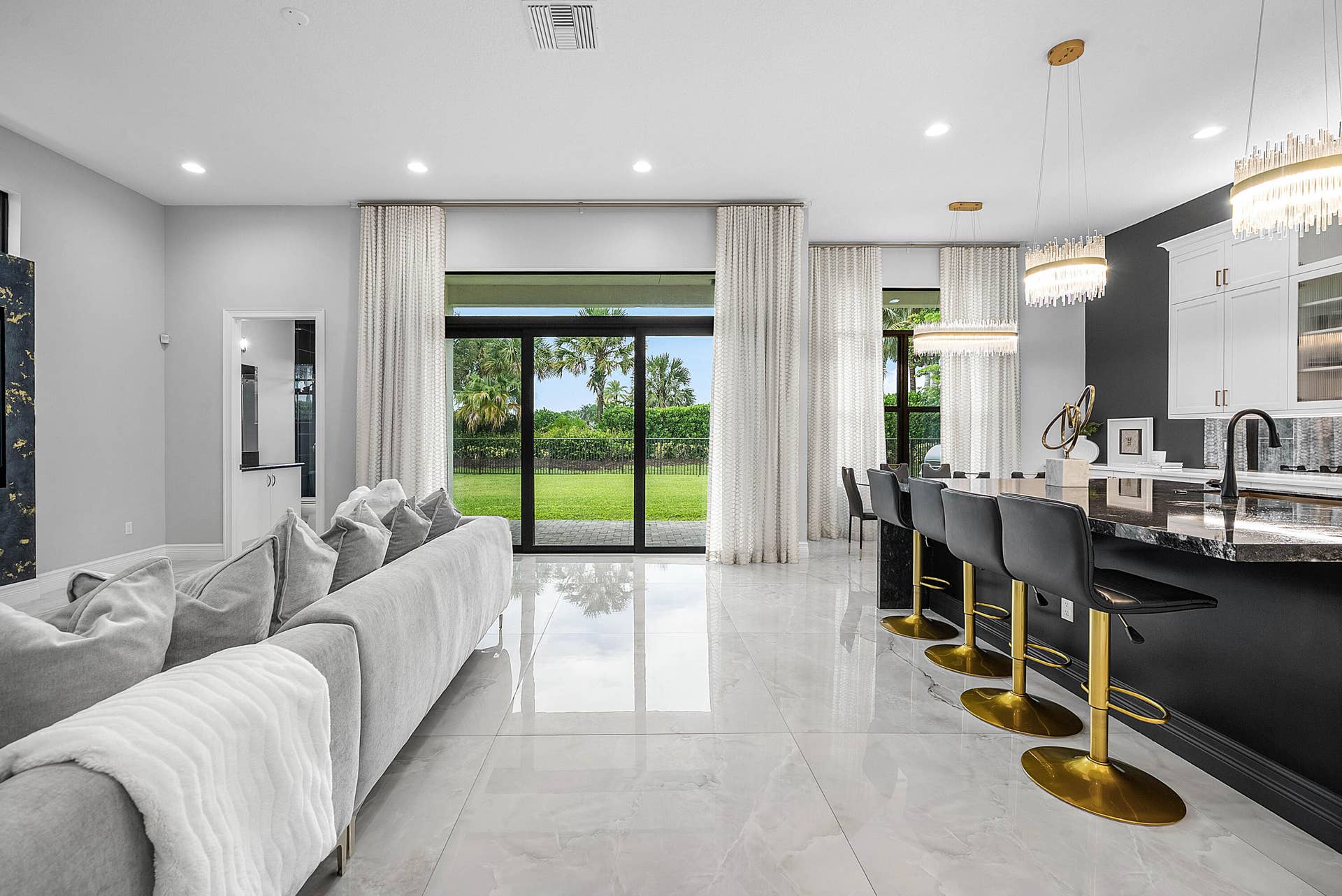 012-8985ChauvetWay-BocaRaton-FL-33496-FU