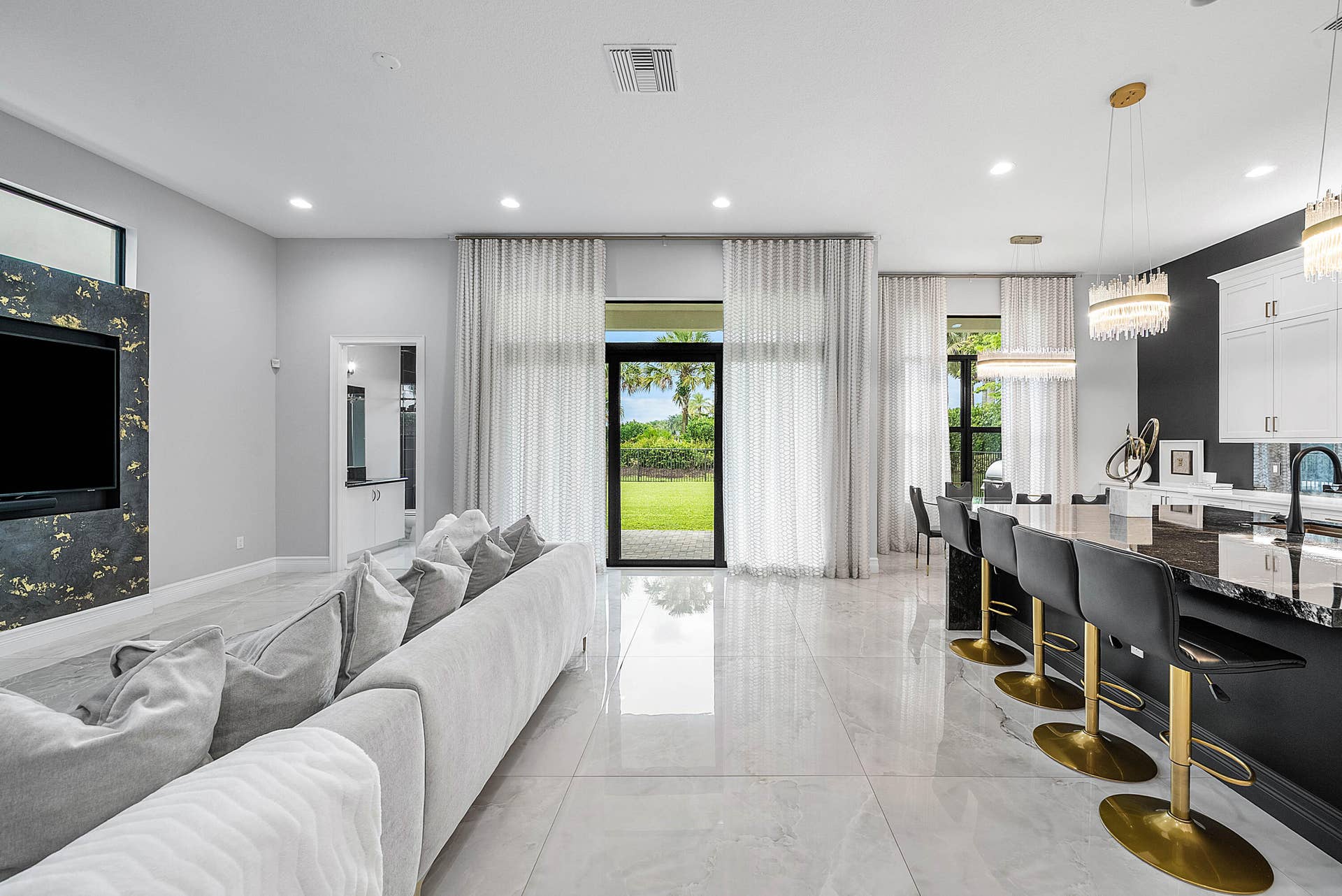 023-8985ChauvetWay-BocaRaton-FL-33496-FU