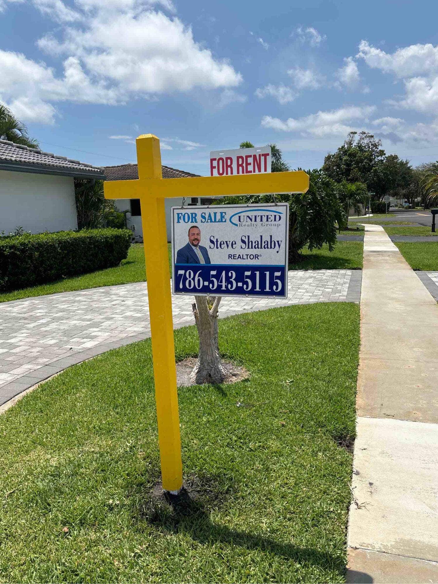 104 St Cloud Lane, Boca Raton, FL 33431 FAHMY PIC FOR RENT SIGN 2