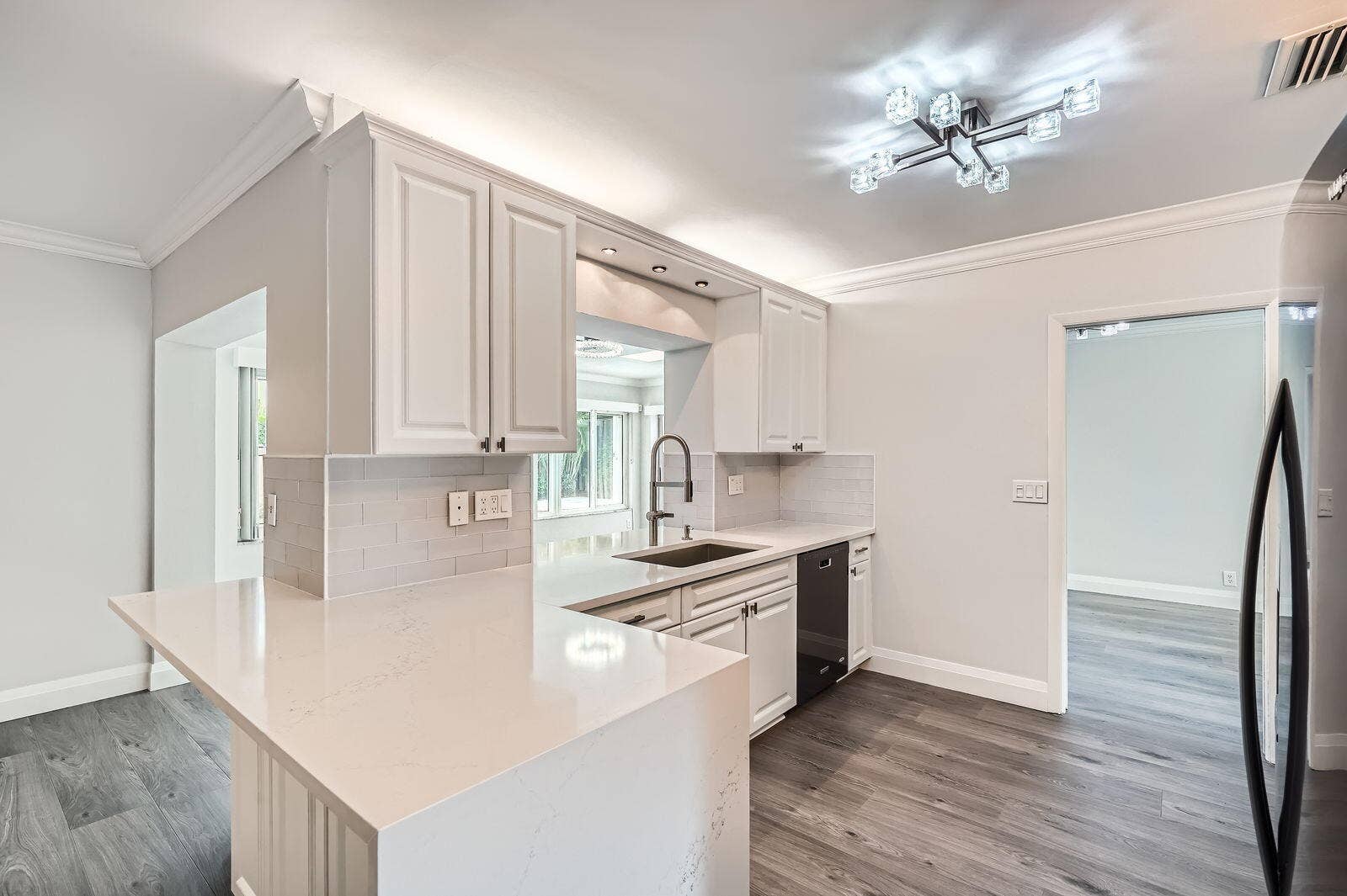 104 St Cloud Lane, Boca Raton, FL 33431 FAHMY PIC KITCHEN 3