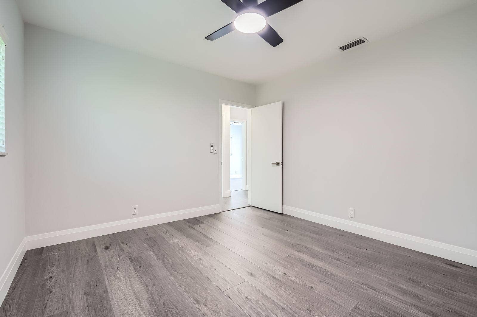 104 St Cloud Lane, Boca Raton, FL 33431 FAHMY PIC GUEST ROOM 5