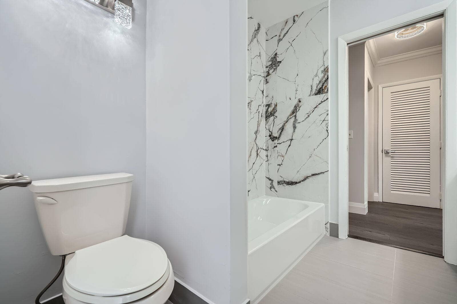 104 St Cloud Lane, Boca Raton, FL 33431 FAHMY PIC GUEST BATH 1
