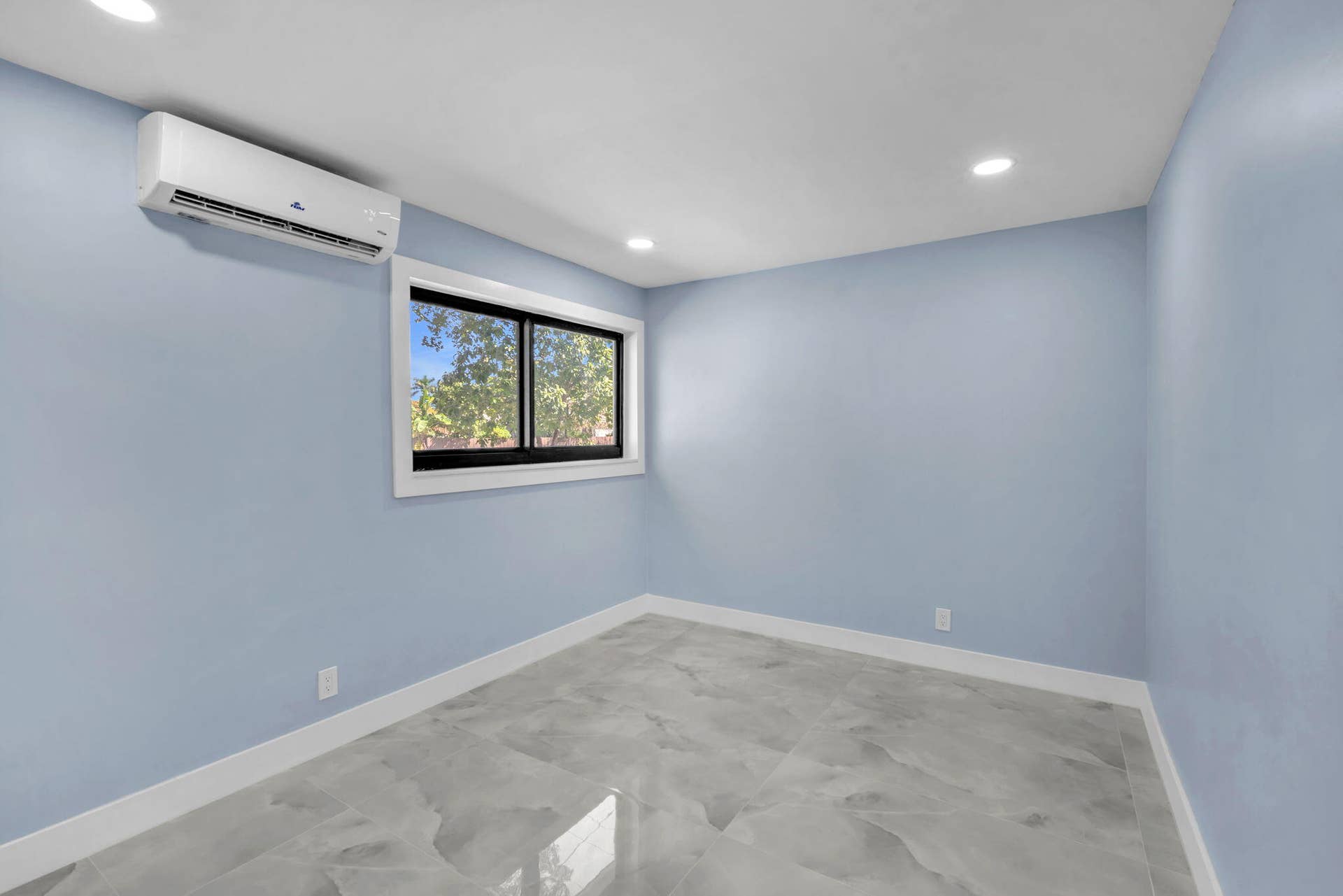 5000 ADAMS Street, Hollywood, FL 33021 34-web-or-mls-DSC03423