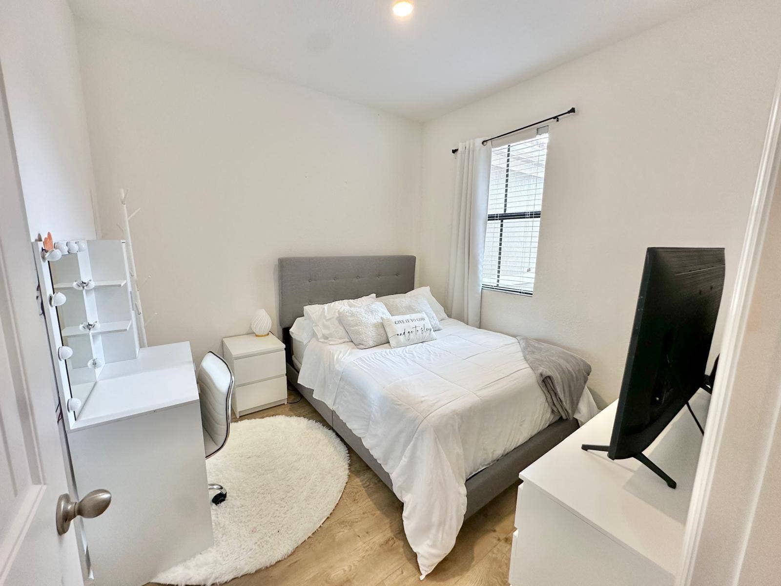1079 NW 33rd Manor, Pompano Beach, FL 33064 WhatsApp Image 2026-10-05 at 11.06.24 AM