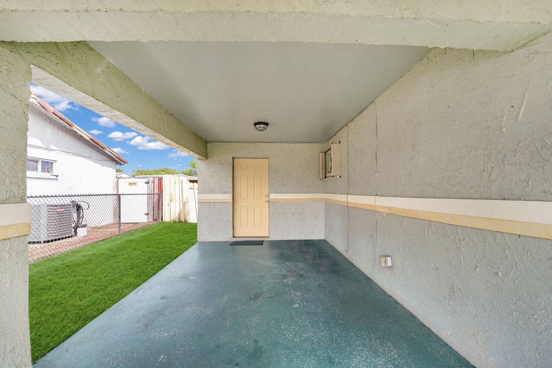 1420 NW 33RD Terrace, Lauderhill, FL 33311 DSC09739