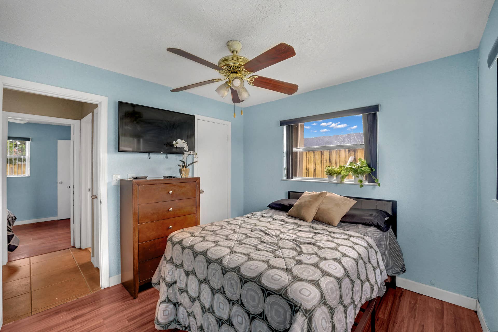 1420 NW 33RD Terrace, Lauderhill, FL 33311 DSC09586