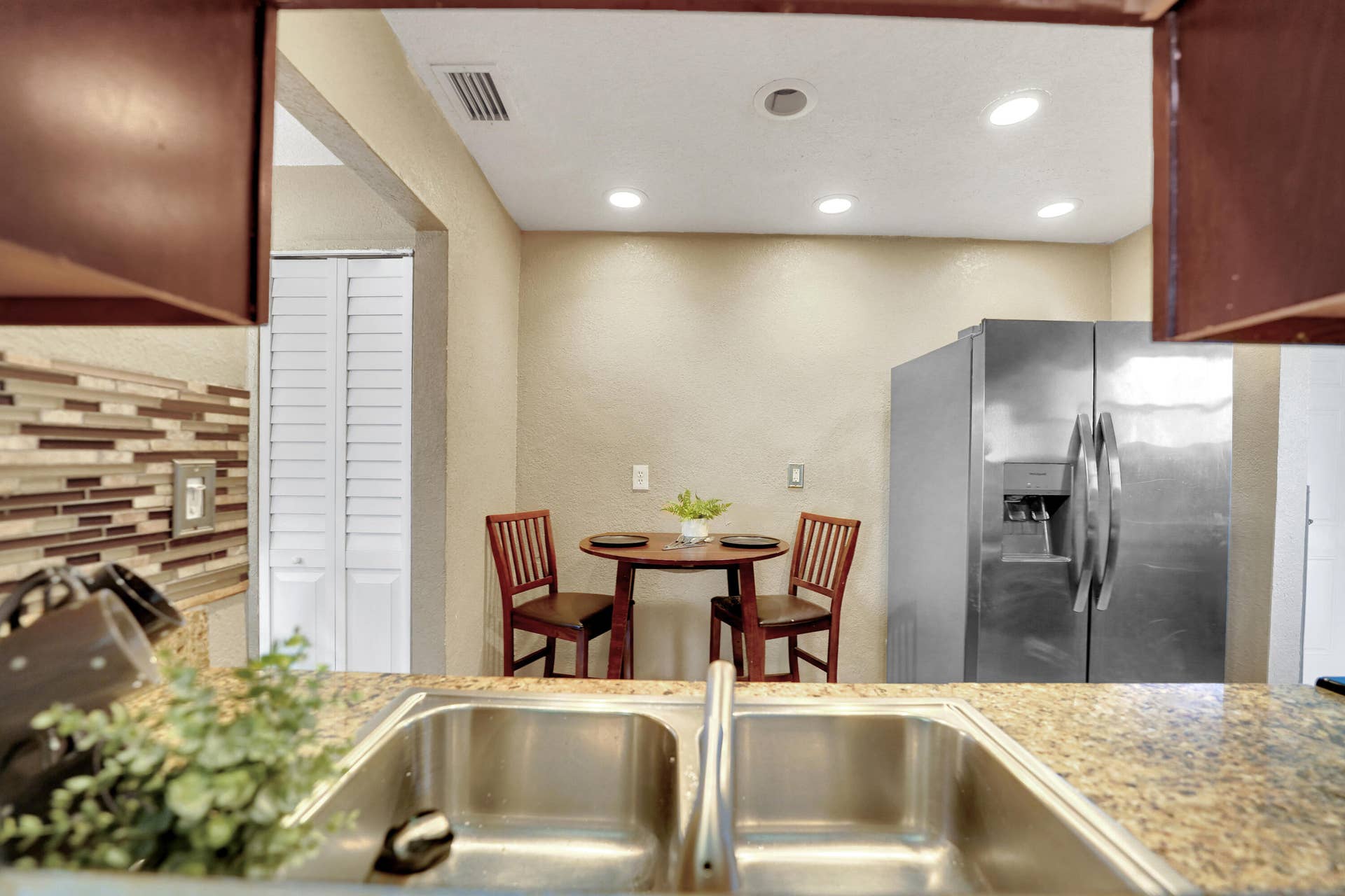 1420 NW 33RD Terrace, Lauderhill, FL 33311 DSC09700