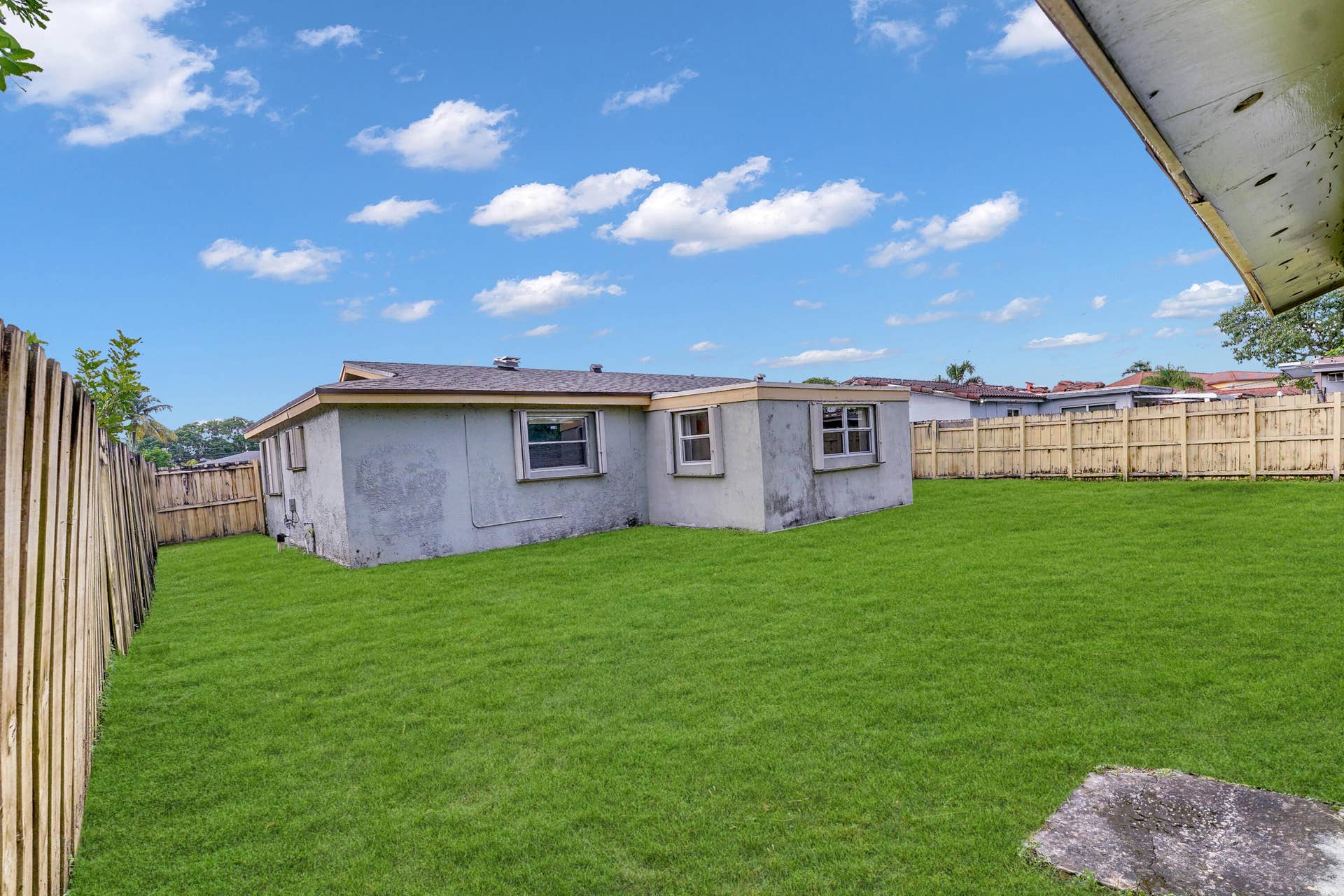 1420 NW 33RD Terrace, Lauderhill, FL 33311 Grass digitally enhanced