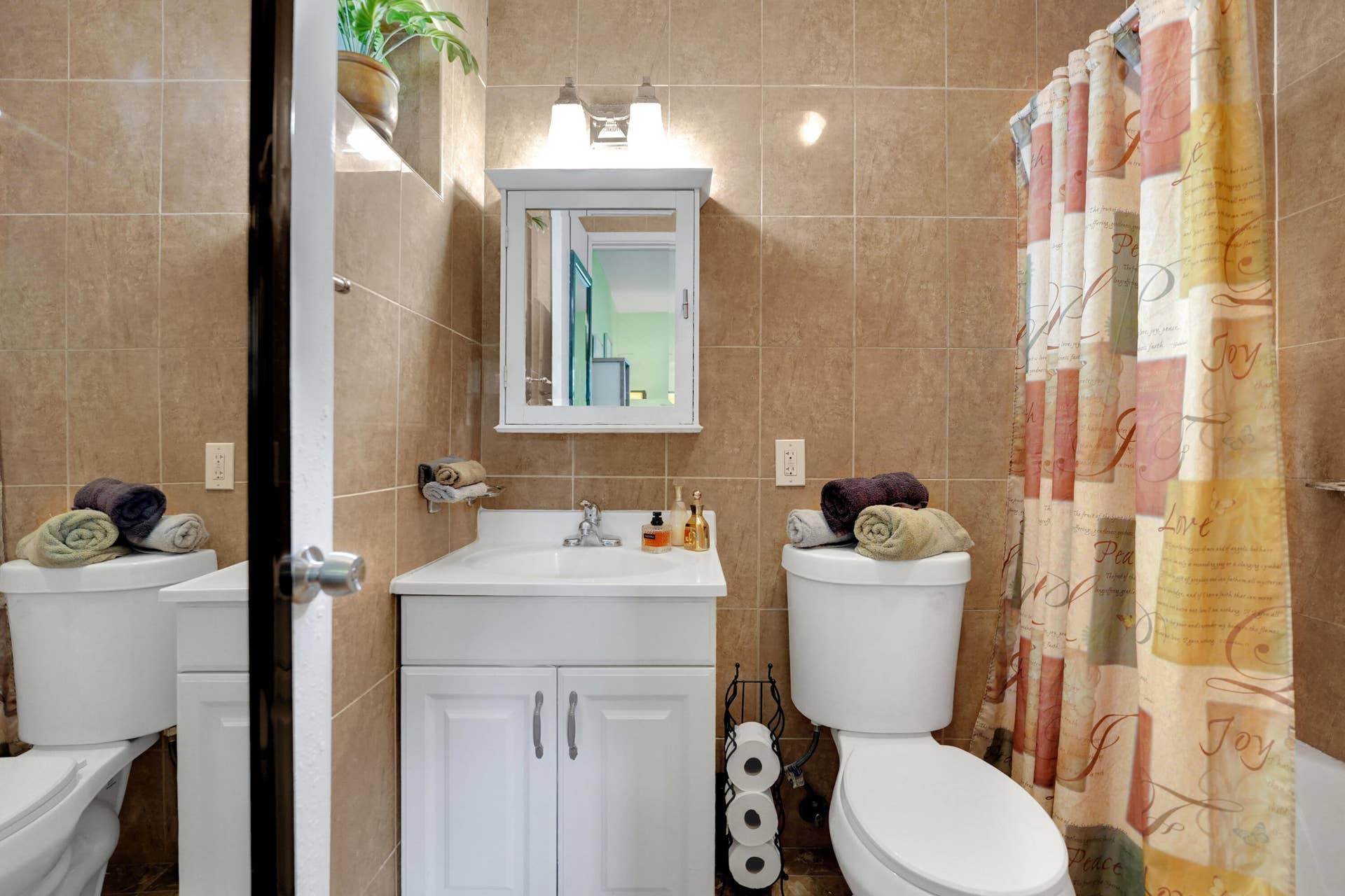 1420 NW 33RD Terrace, Lauderhill, FL 33311 DSC09592