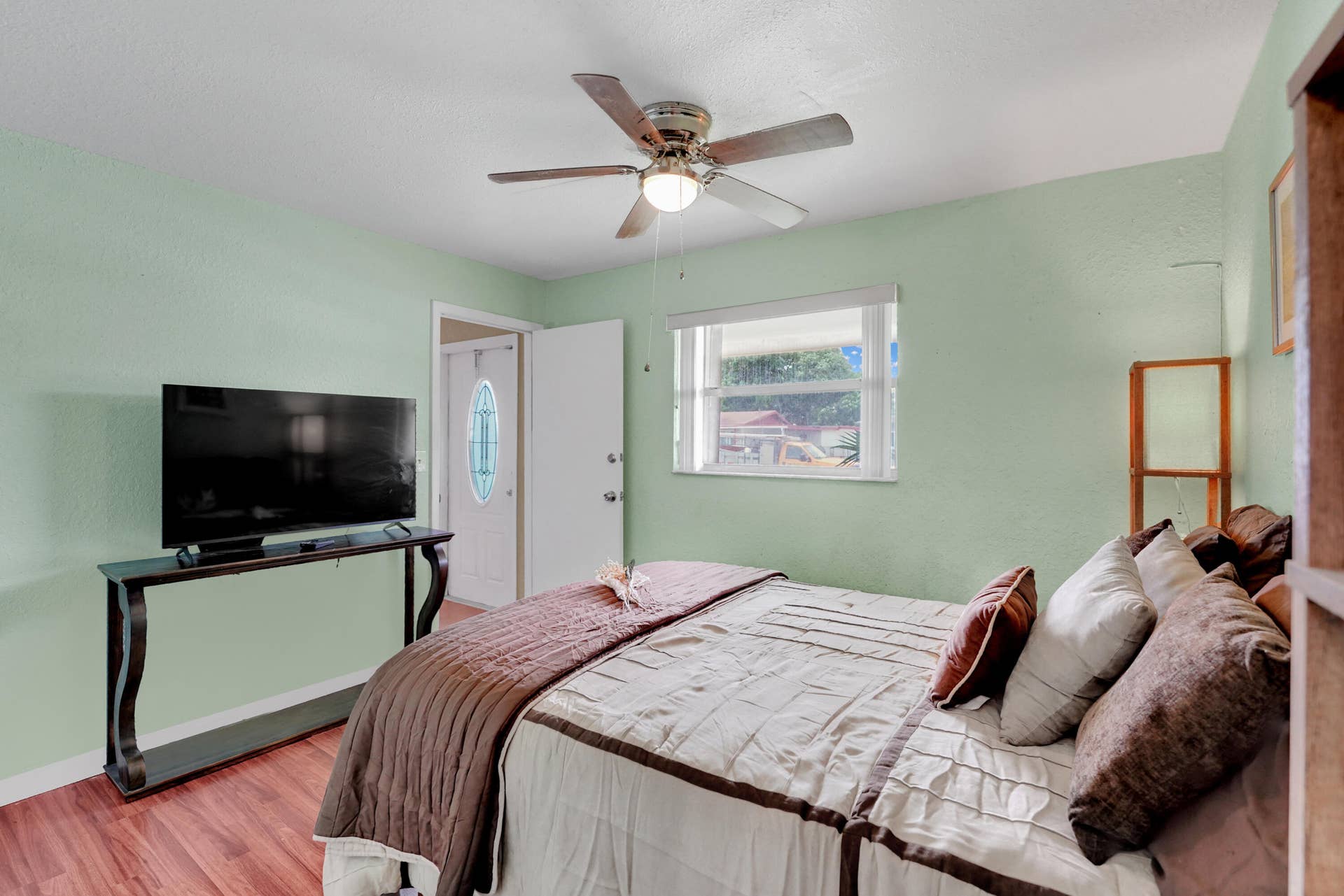 1420 NW 33RD Terrace, Lauderhill, FL 33311 DSC09601