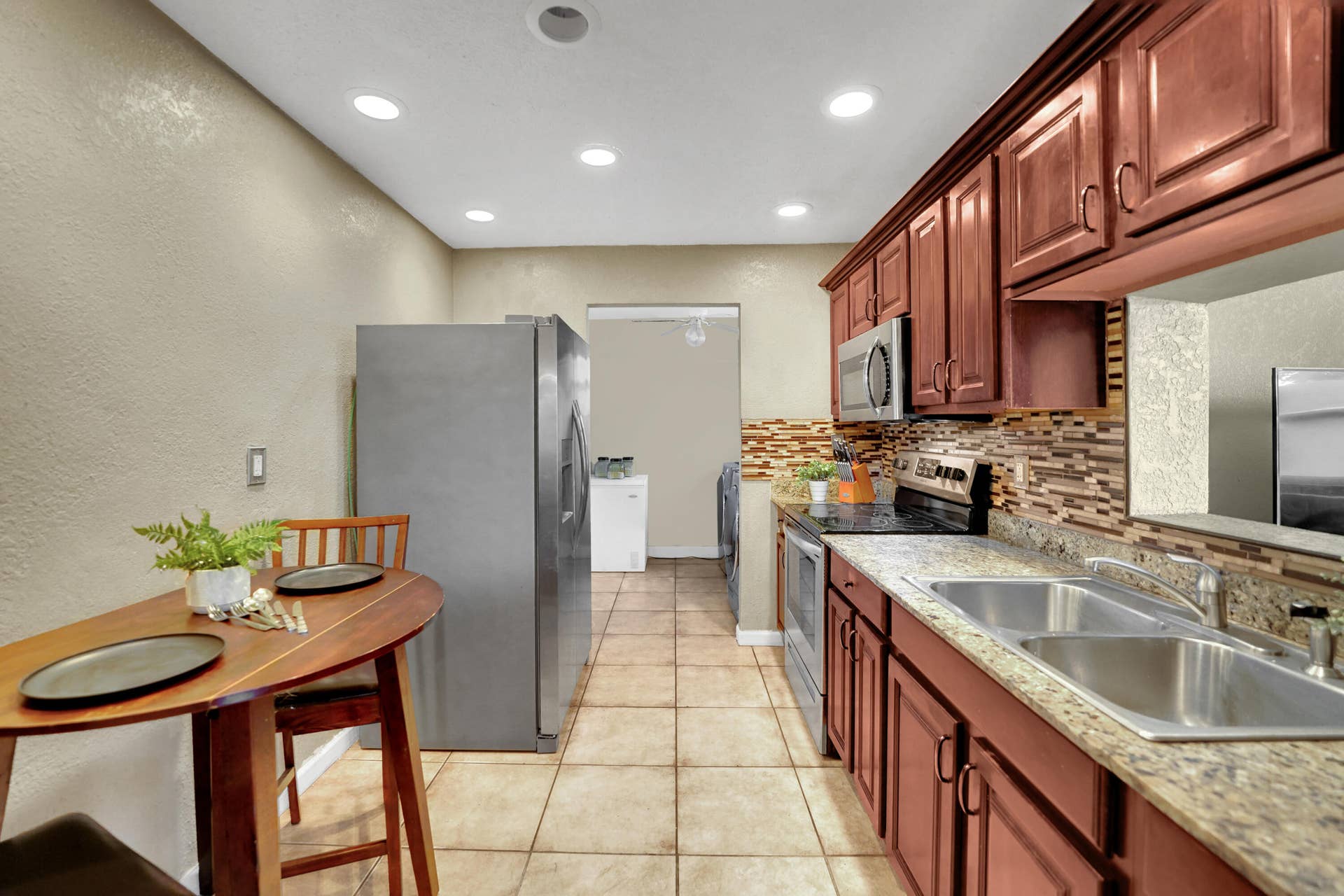 1420 NW 33RD Terrace, Lauderhill, FL 33311 DSC09661