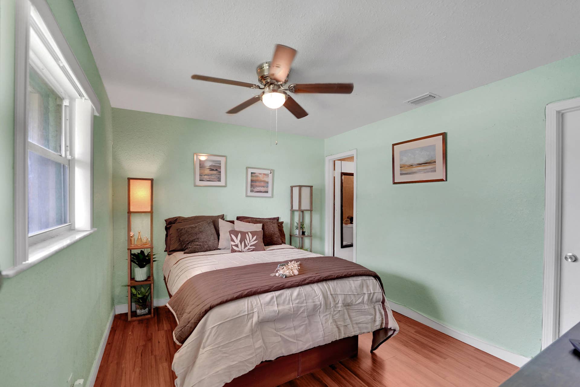 1420 NW 33RD Terrace, Lauderhill, FL 33311 DSC09589