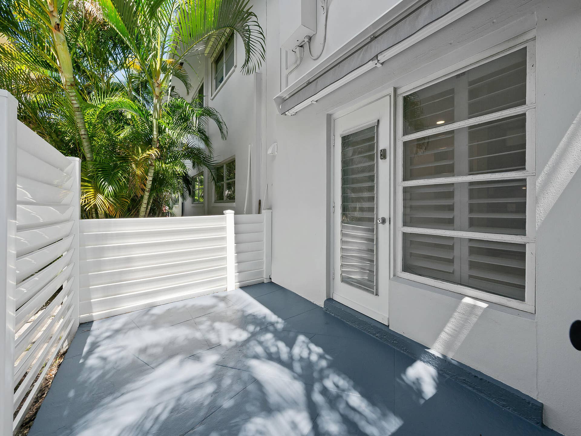 2743 NE 15th Street, #1, Fort Lauderdale, FL 33304 BEC07737