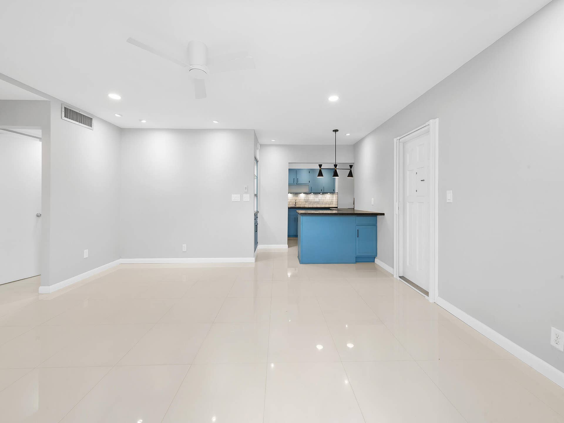 2743 NE 15th Street, #1, Fort Lauderdale, FL 33304 BEC07694