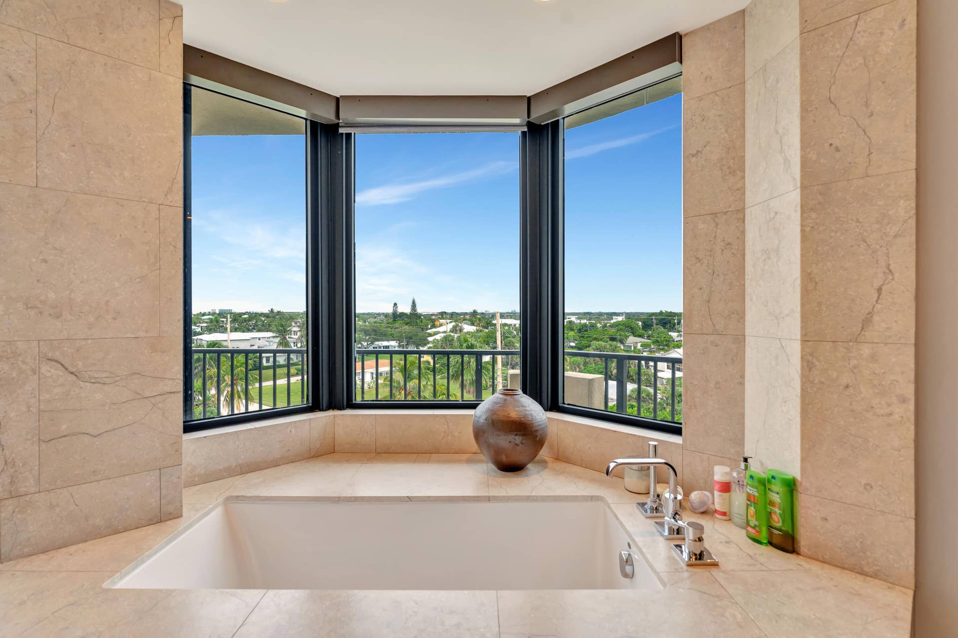 570 Ocean Drive, #602, Juno Beach, FL 33408 _MLP2385