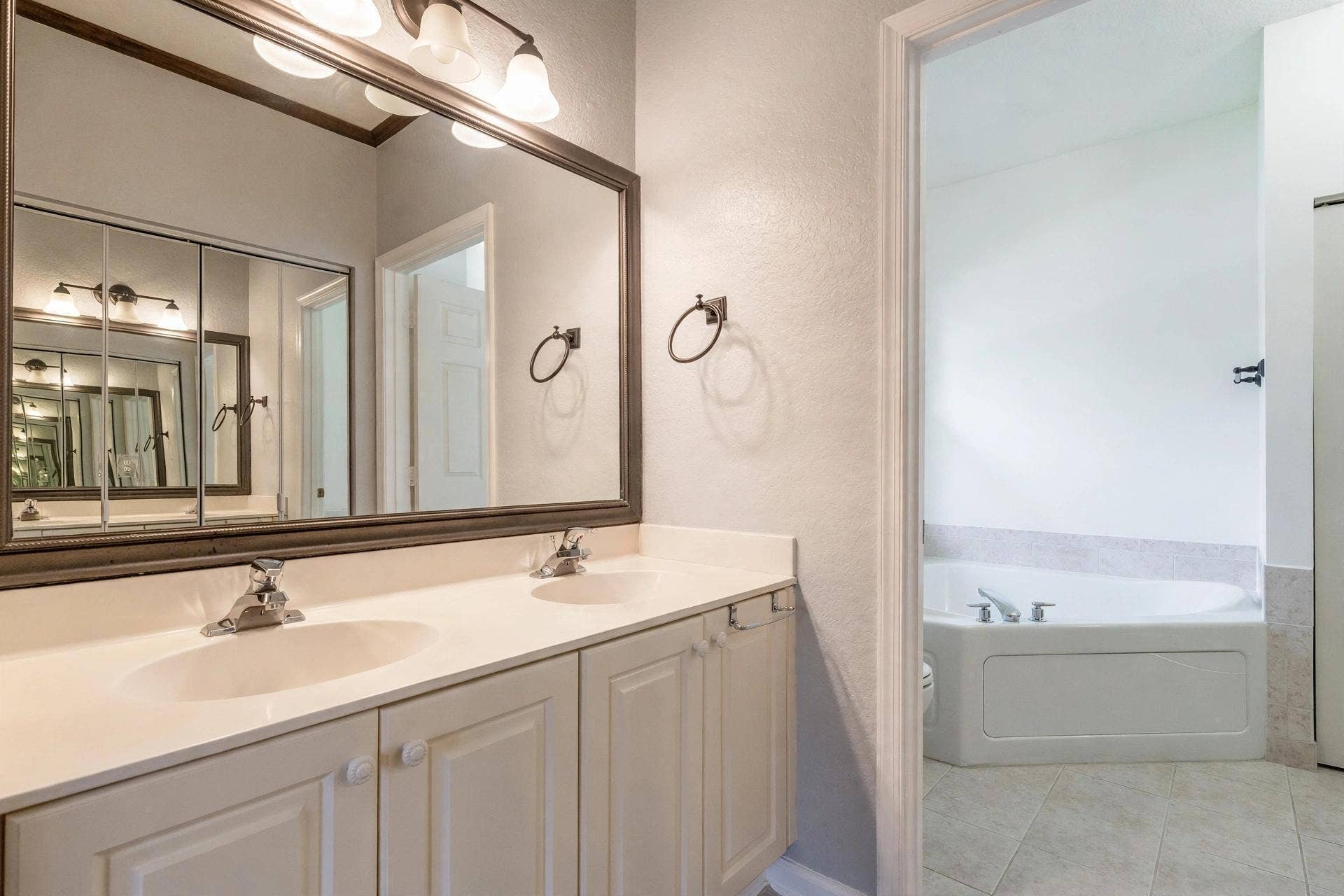 70-web-or-mls-DSC06375