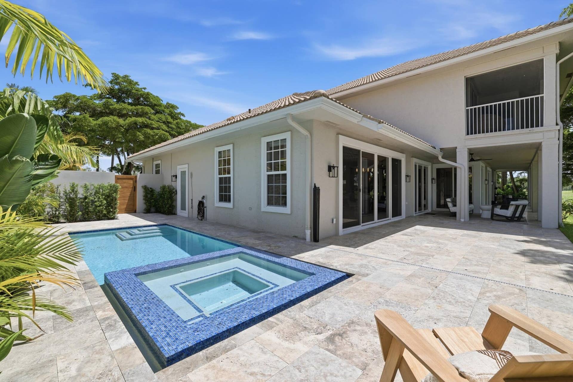 Pool with infinity spa or "spool"