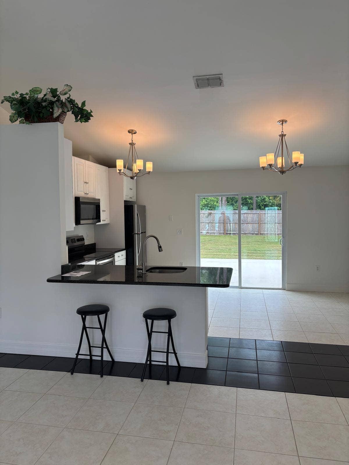 5570 NW CRUZAN Avenue, Port St Lucie, FL 34986 kitchen wa