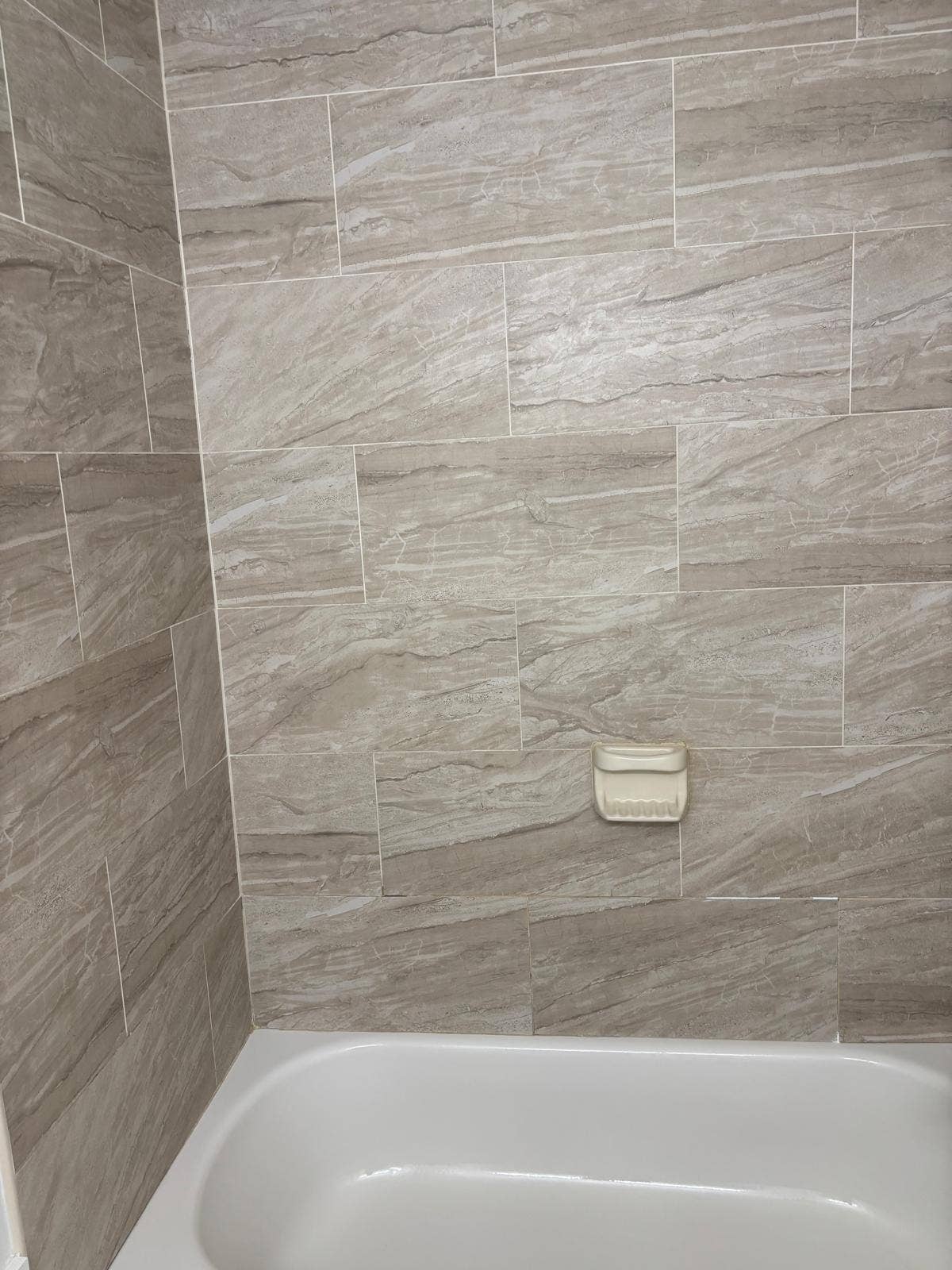 5570 NW CRUZAN Avenue, Port St Lucie, FL 34986 bath mb wa