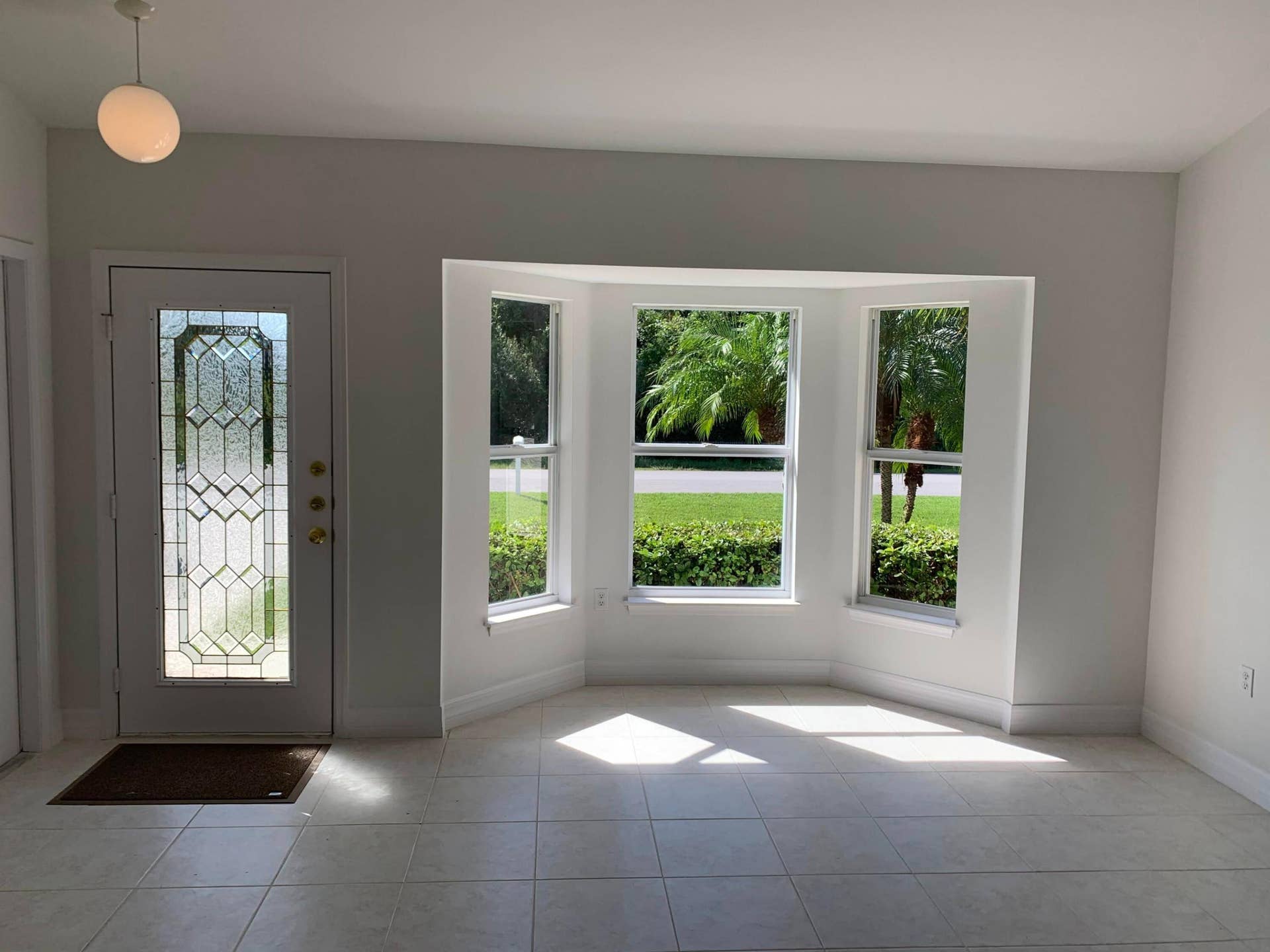 5570 NW CRUZAN Avenue, Port St Lucie, FL 34986 cruzan living room