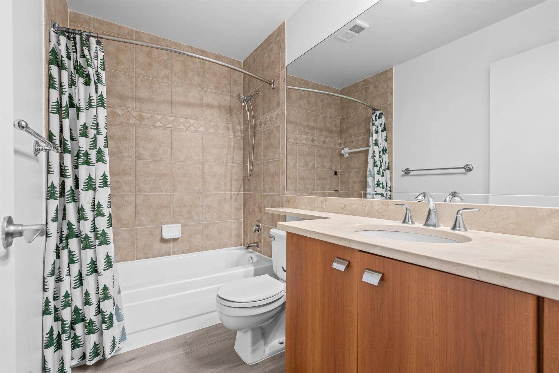 1125 CRYSTAL Way, #J, Delray Beach, Delray Beach, FL 33444 IMG_4588
