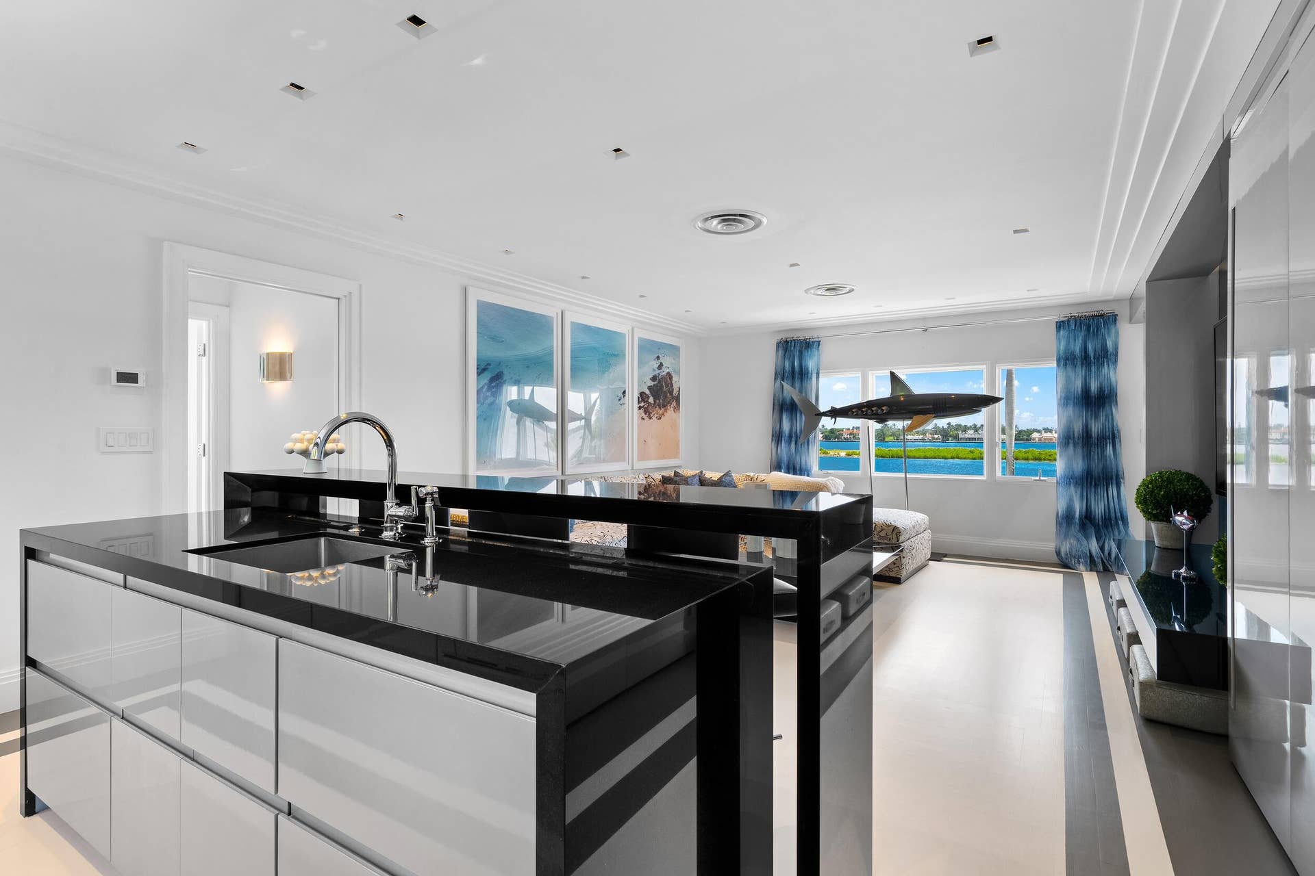 Guest House Kitchen