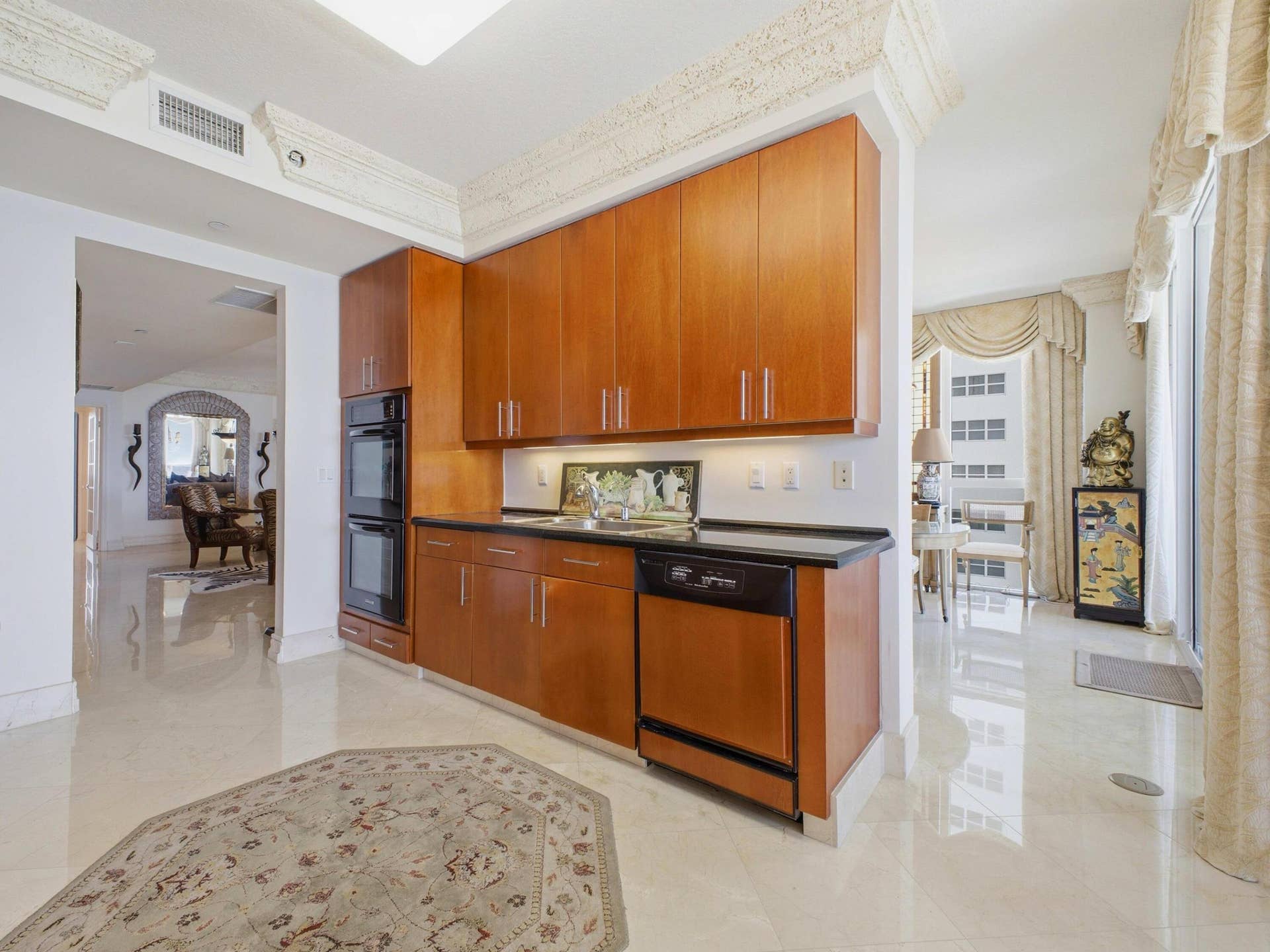 3200 N OCEAN Boulevard, #801, Fort Lauderdale, FL 33308 Kitchen