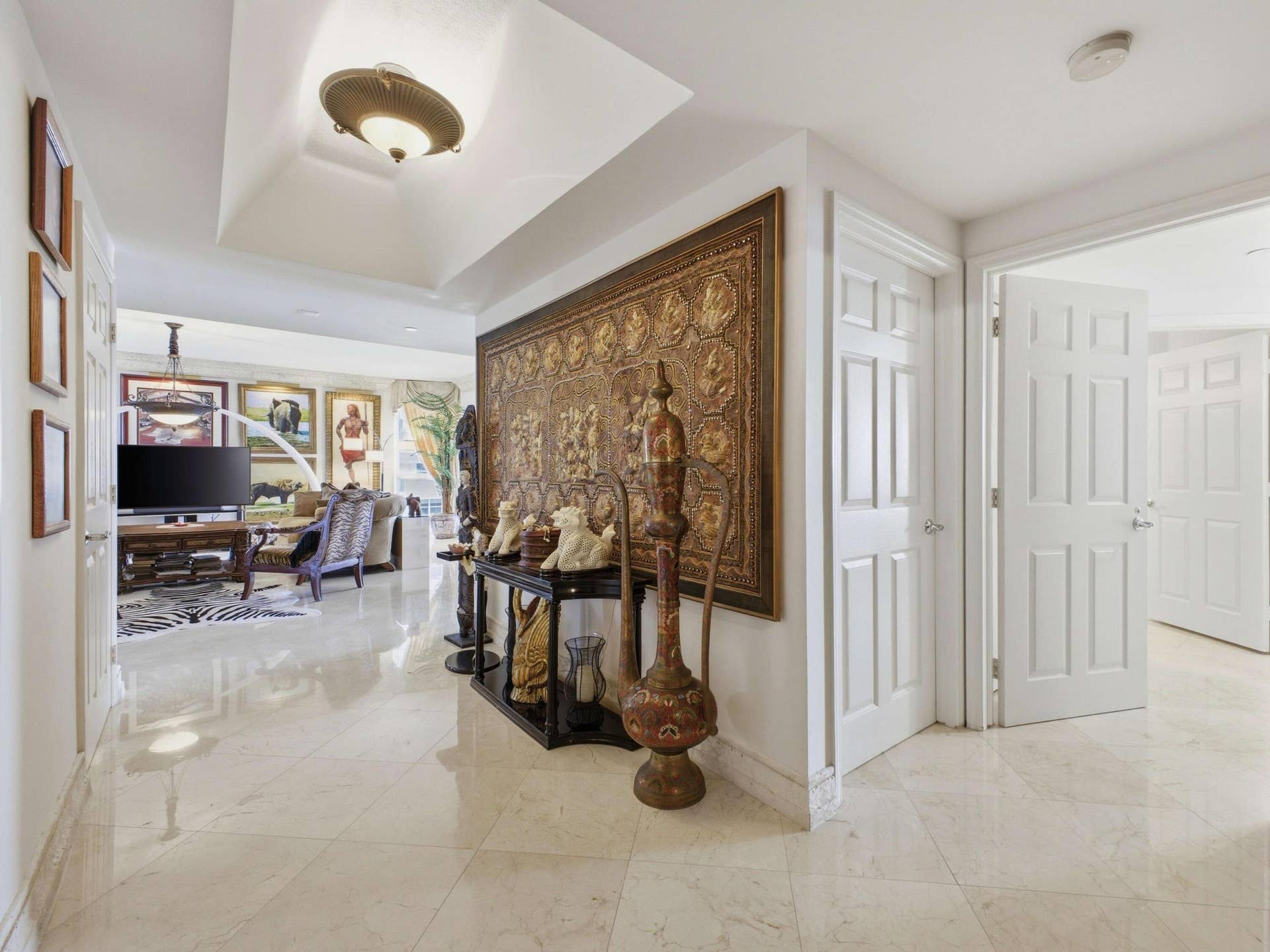 3200 N OCEAN Boulevard, #801, Fort Lauderdale, FL 33308 Hallway to Living