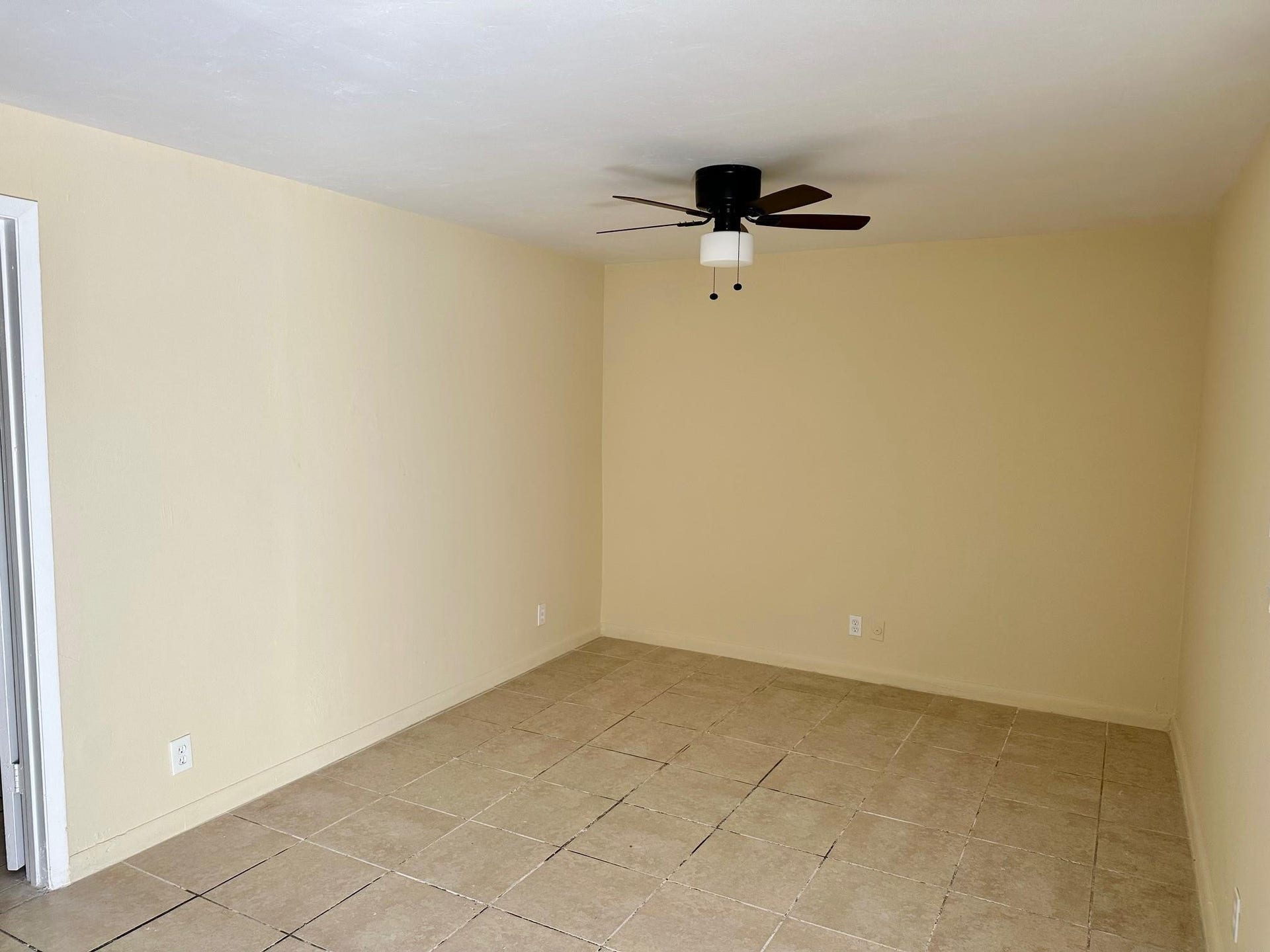 113 NW 27TH Avenue, #10, Fort Lauderdale, Fort Lauderdale, FL 33311 Photo 3