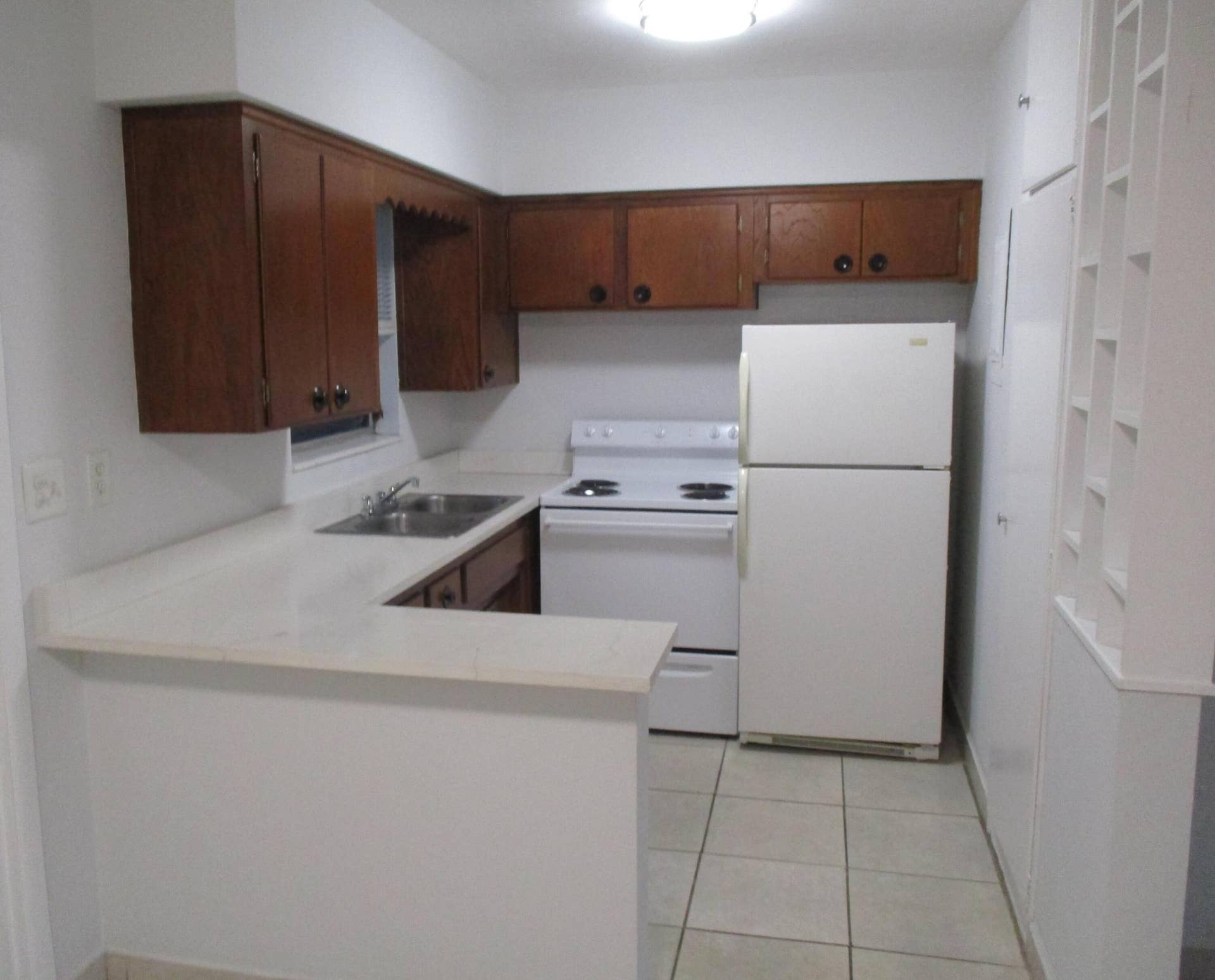 2640 PIERCE Street, #5, Hollywood, Hollywood, FL 33020 Kitchen