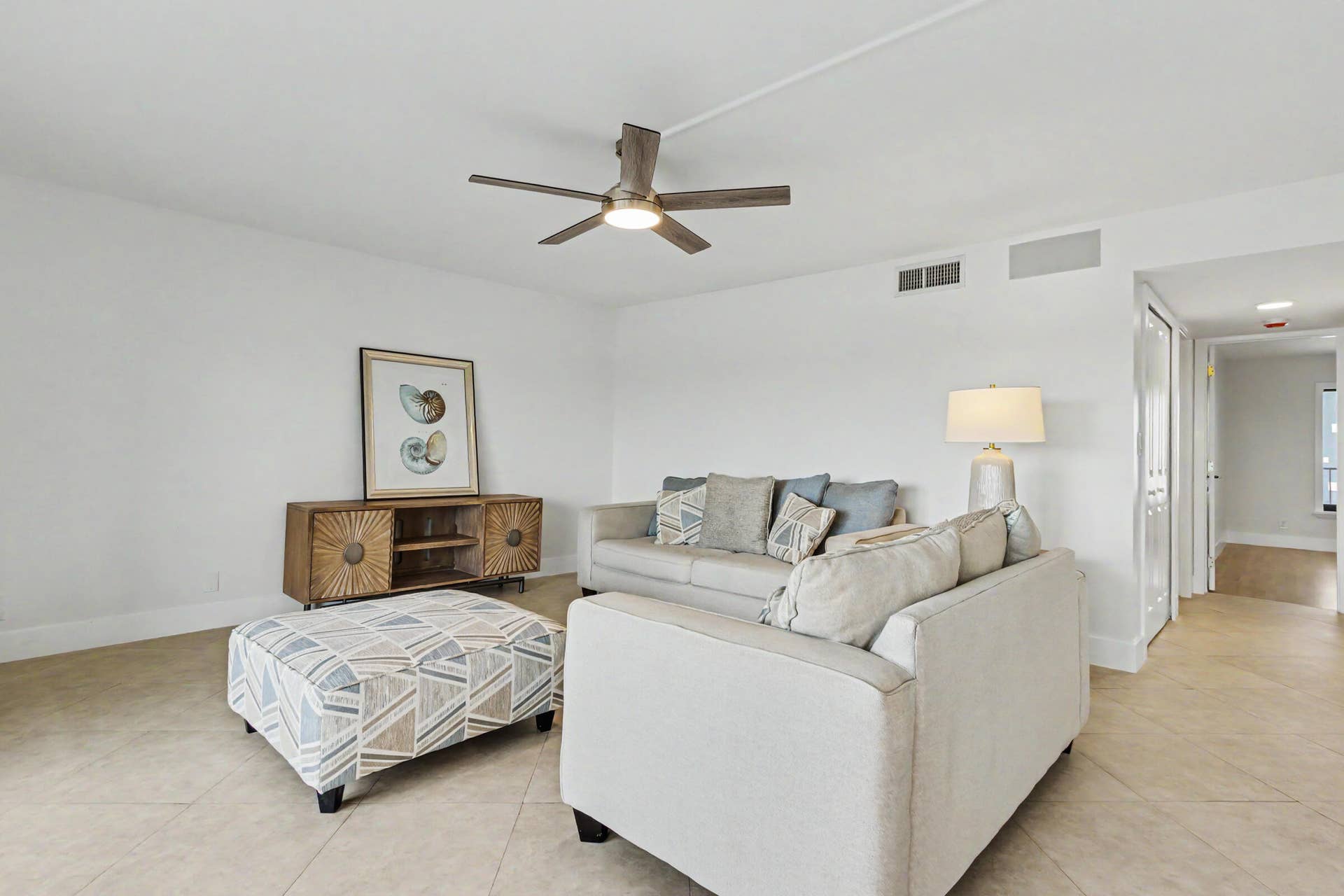 3200 N OCEAN Drive, #402, Hollywood, FL 33019 3200-70
