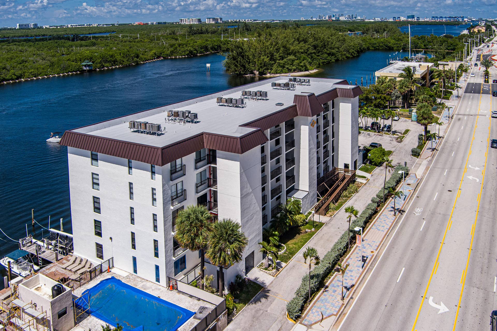 3200 N OCEAN Drive, #402, Hollywood, FL 33019 3200-5