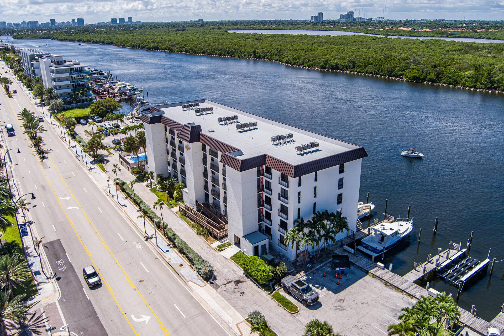 3200 N OCEAN Drive, #402, Hollywood, FL 33019 3200-1