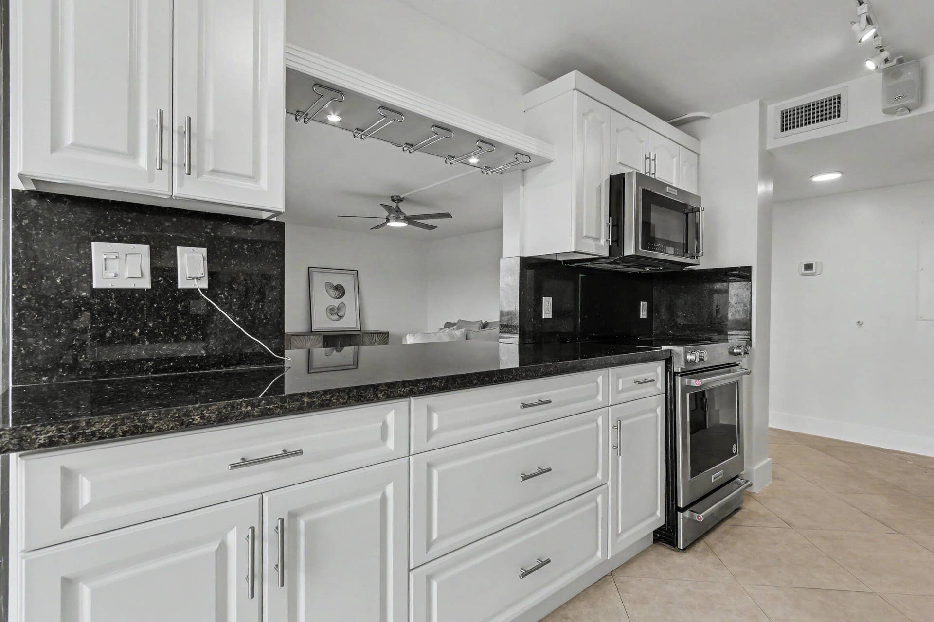3200 N OCEAN Drive, #402, Hollywood, FL 33019 3200-68