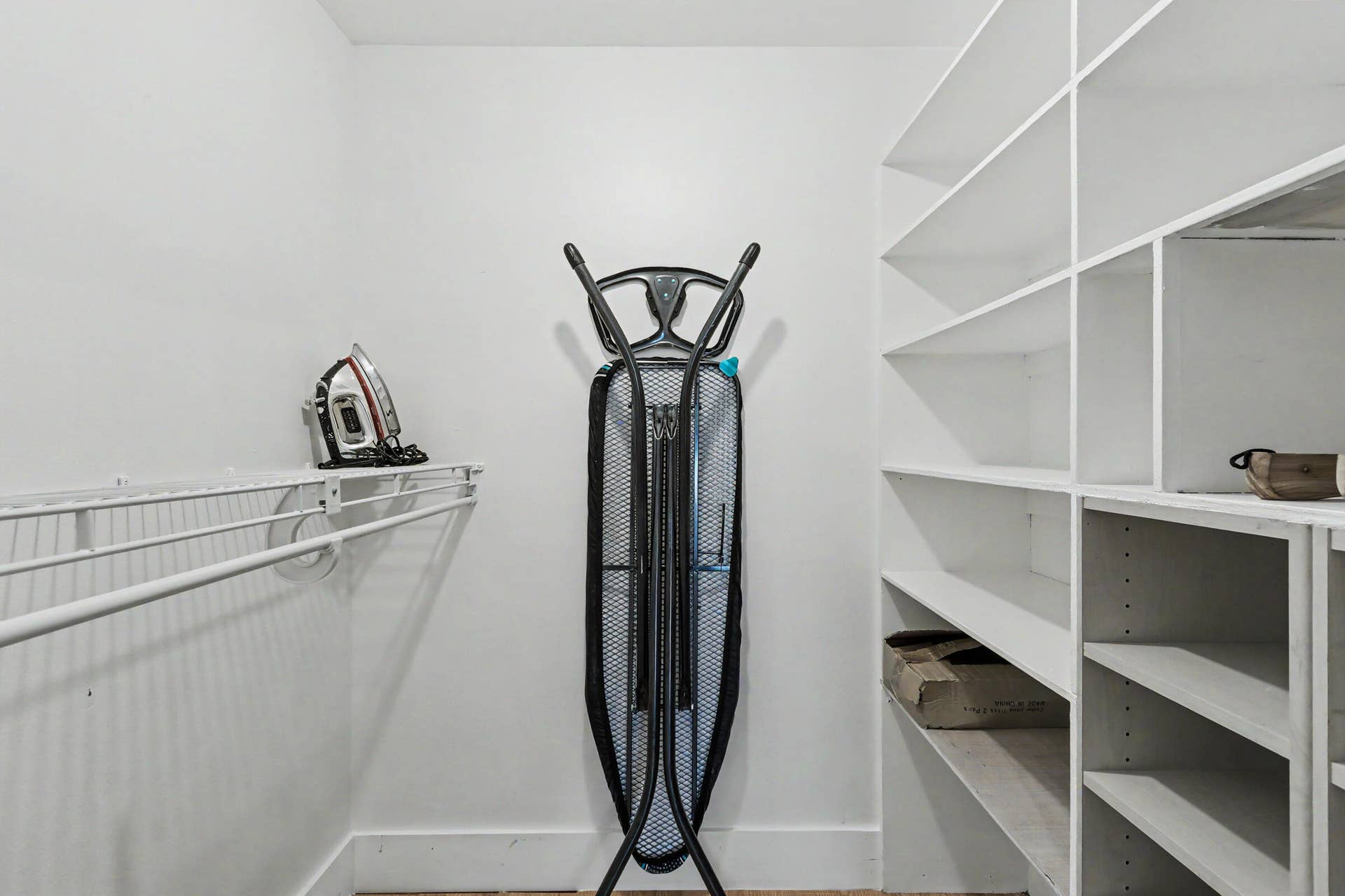 3200 N OCEAN Drive, #402, Hollywood, FL 33019 Walk in closet