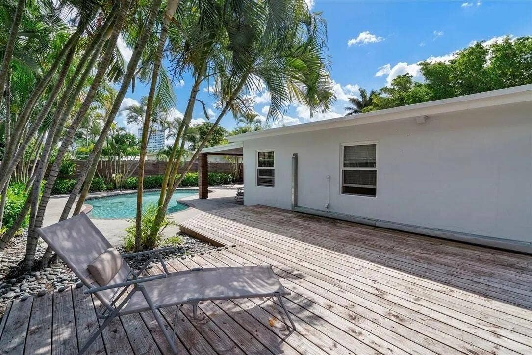 1949 WINDWARD Drive, Lauderdale By The Sea, FL 33062 1949_Windward_16