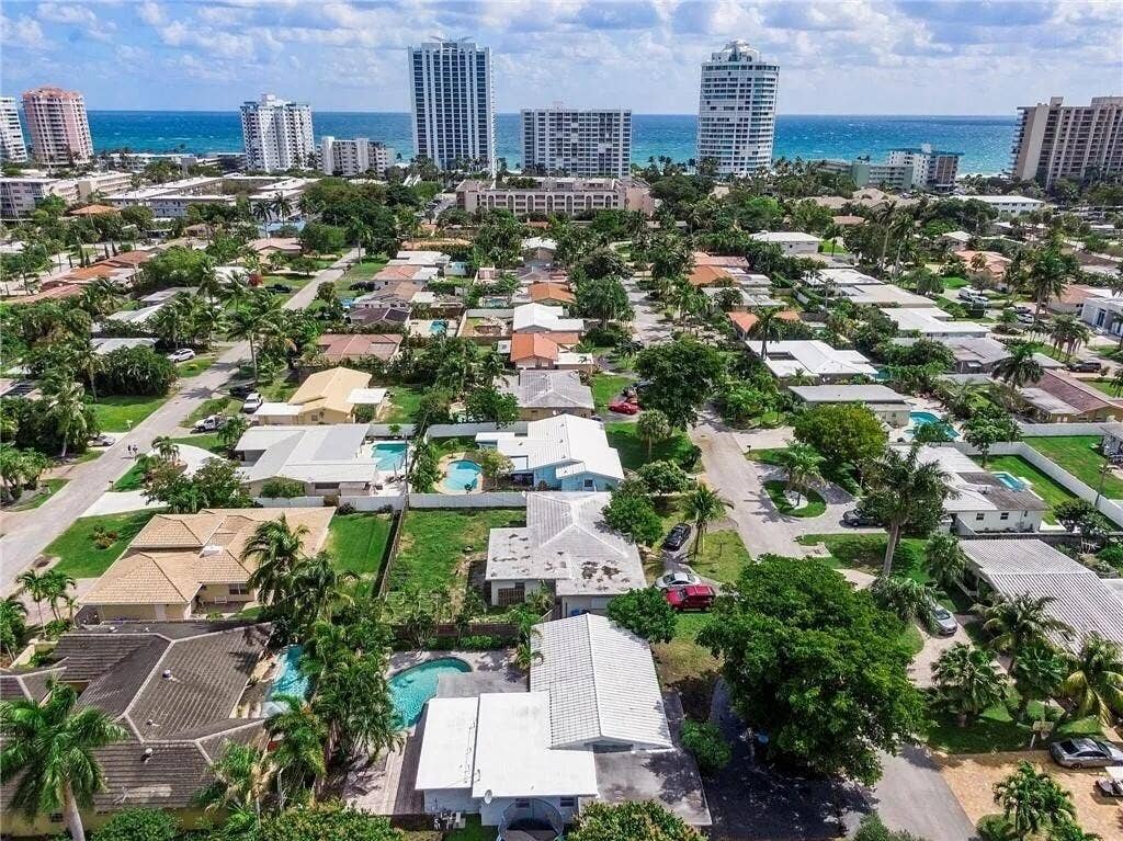 1949 WINDWARD Drive, Lauderdale By The Sea, FL 33062 1949_Windward_22